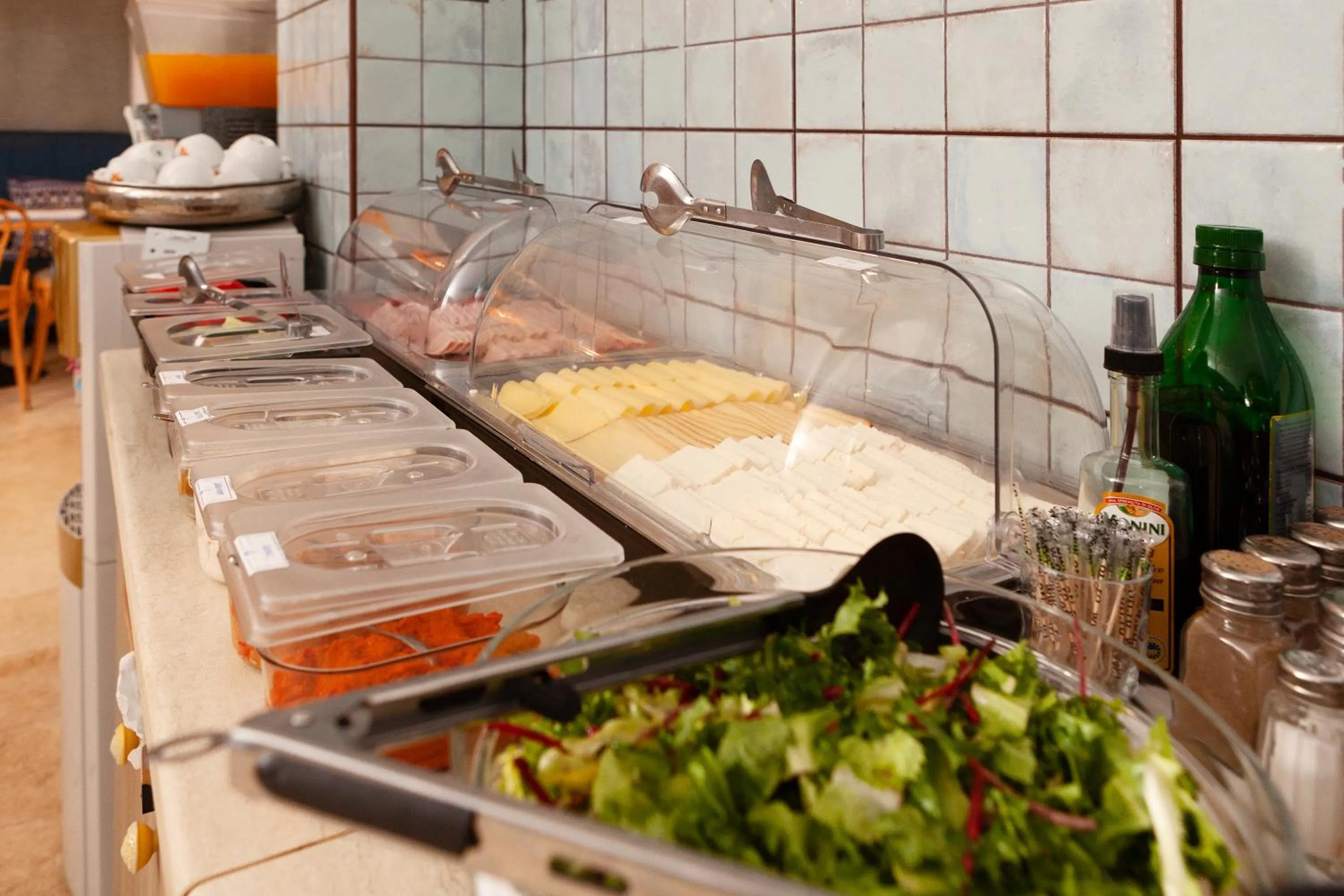 Buffet breakfast in Hotel Victoria