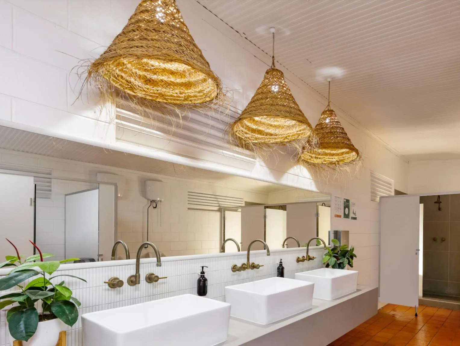 Bathroom in Cooinda Lodge Kakadu