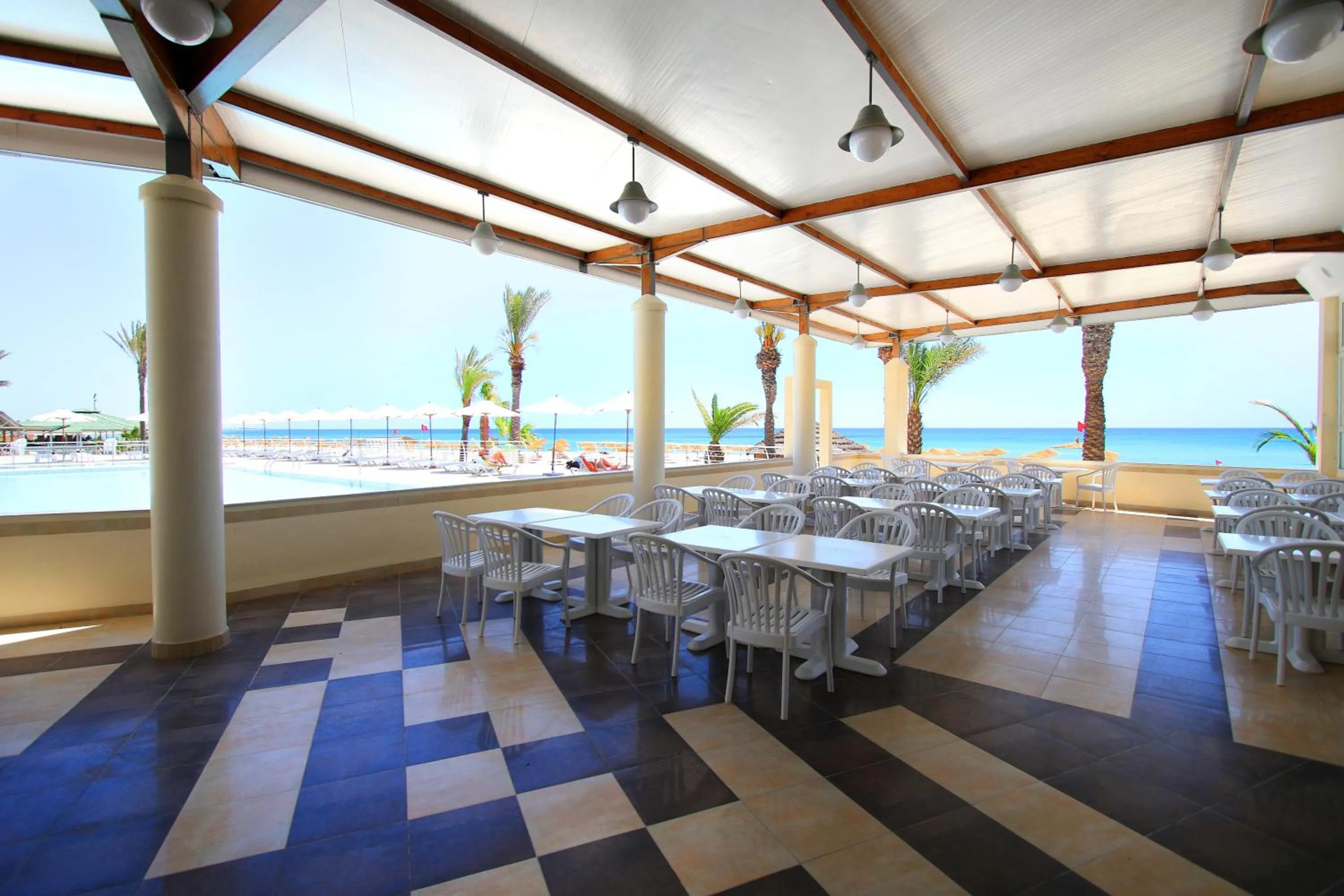 Restaurant/places to eat in Omar Khayam Resort & Aqua Park