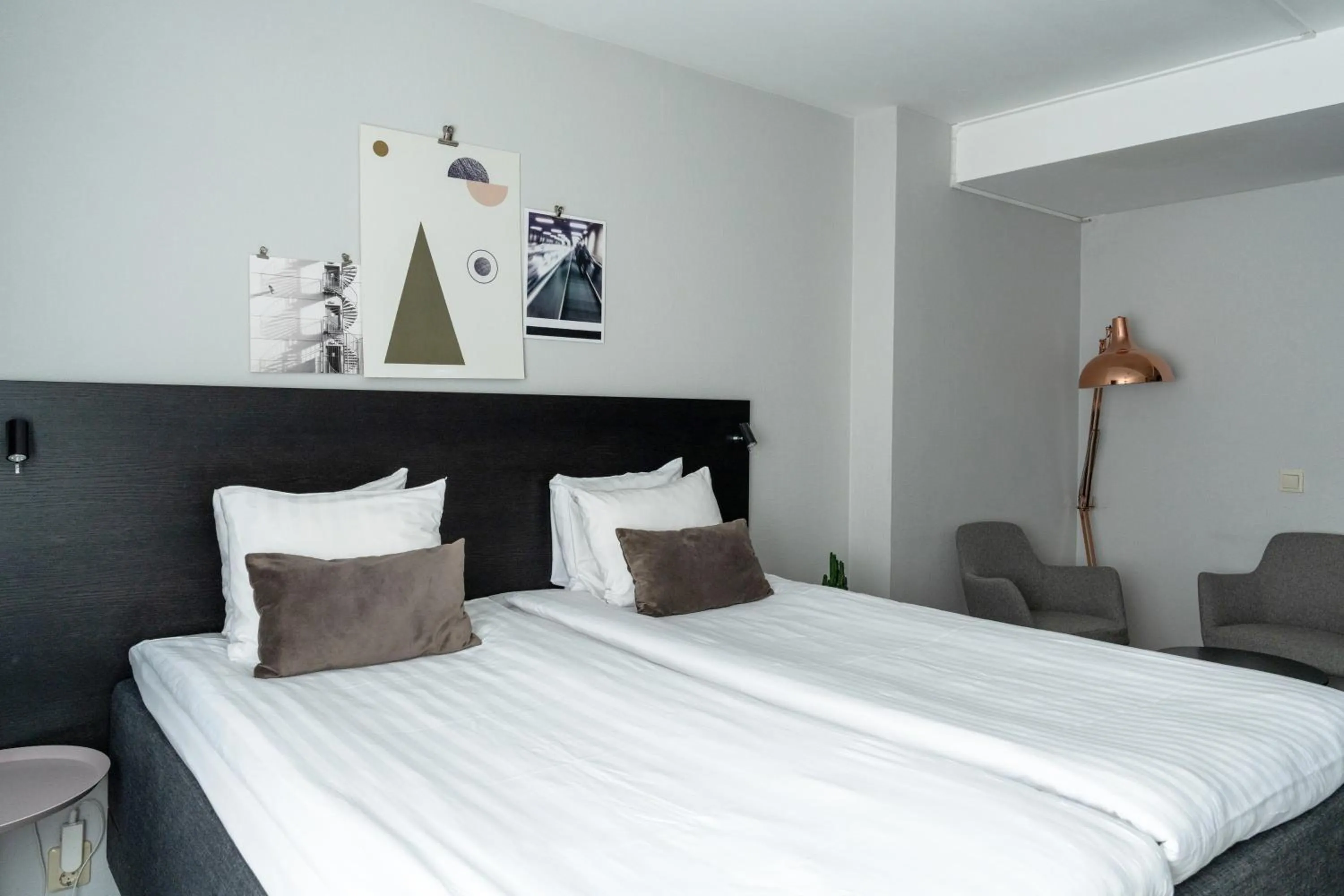 Property building, Bed in Best Western Kom Hotel Stockholm