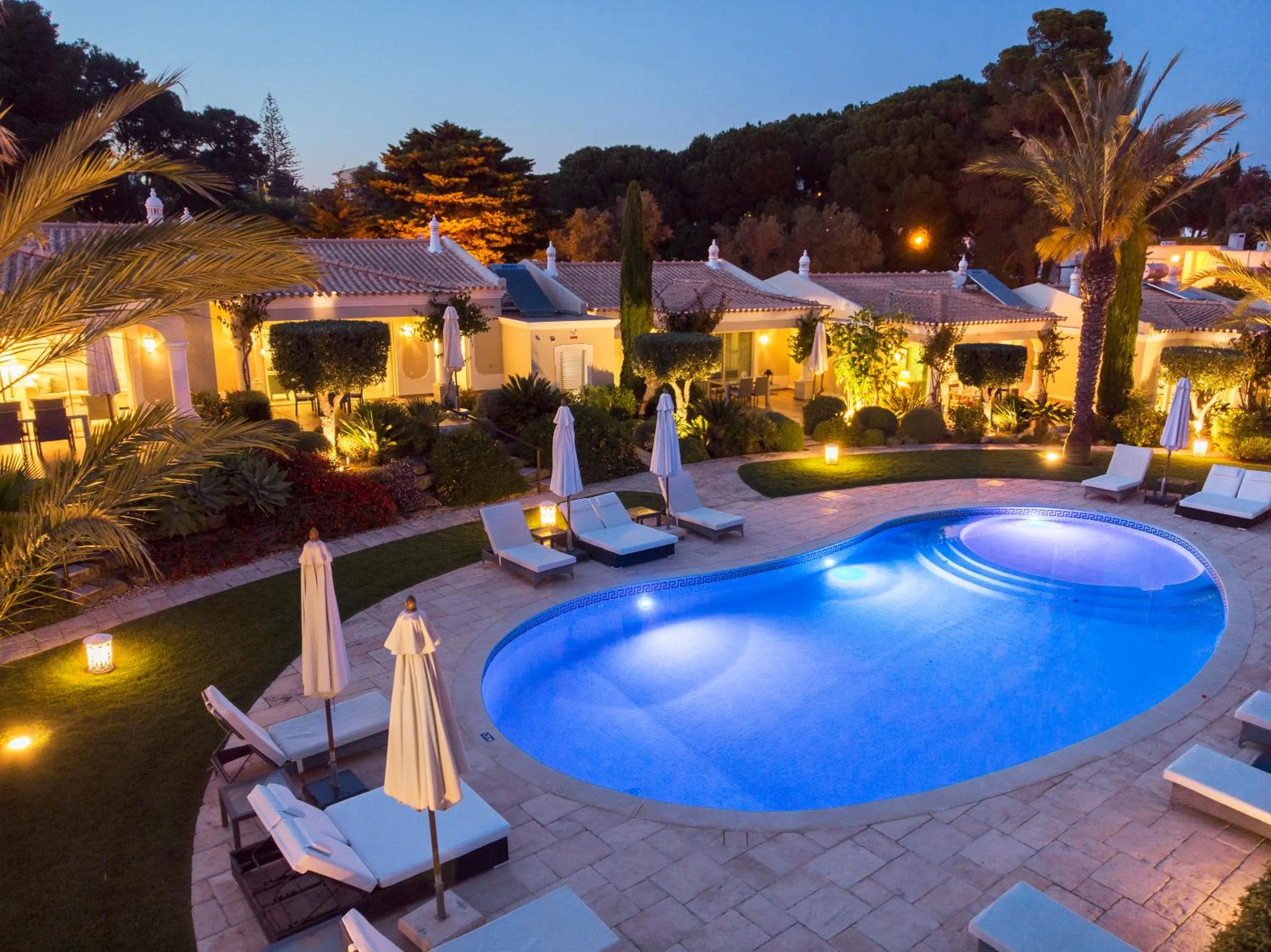 Swimming pool in Vila Balaia - Luxury Boutique Villas