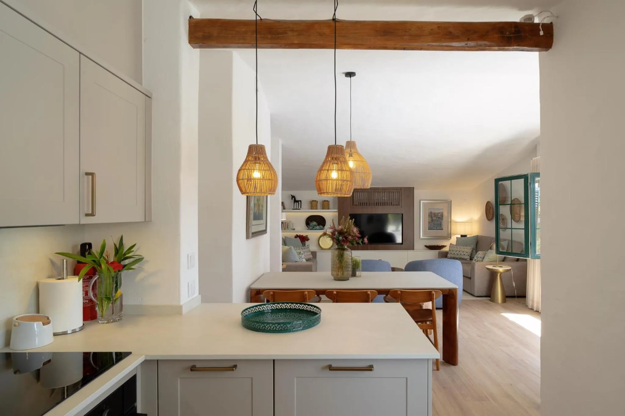 Kitchen or kitchenette, Bed in Vila Balaia - Luxury Boutique Villas