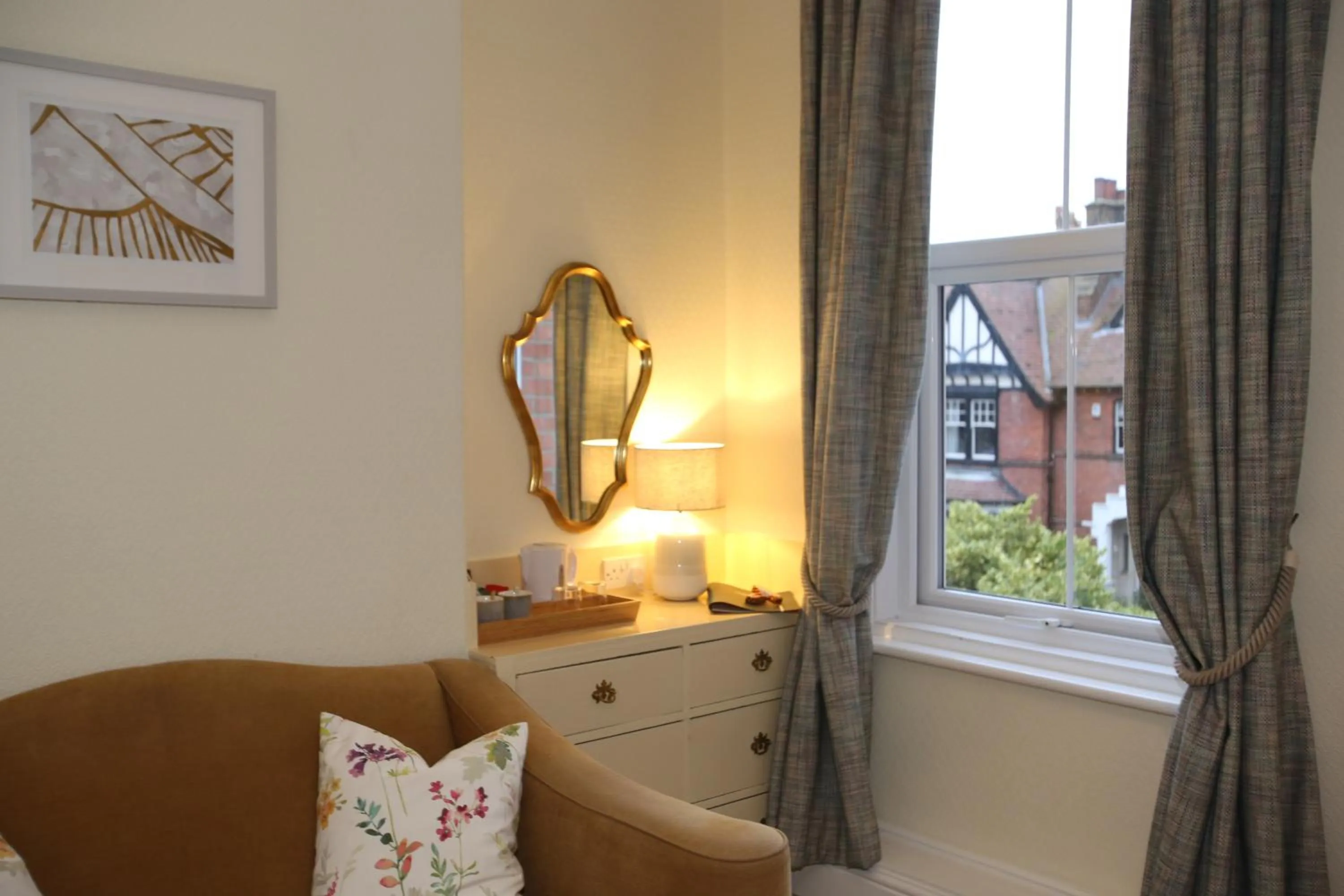 Bedroom in The Cordelia