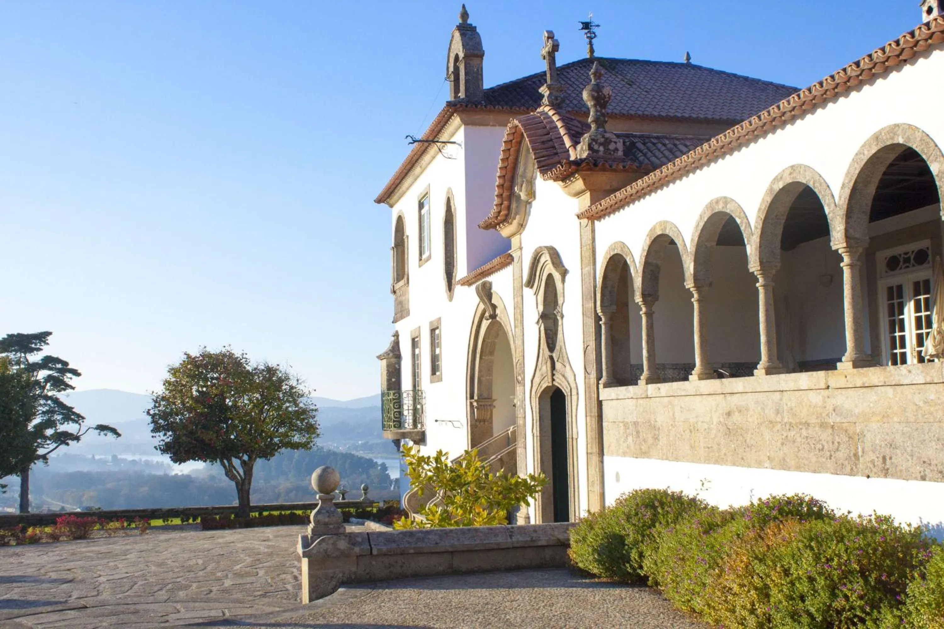 Facade/entrance in Boega Hotel