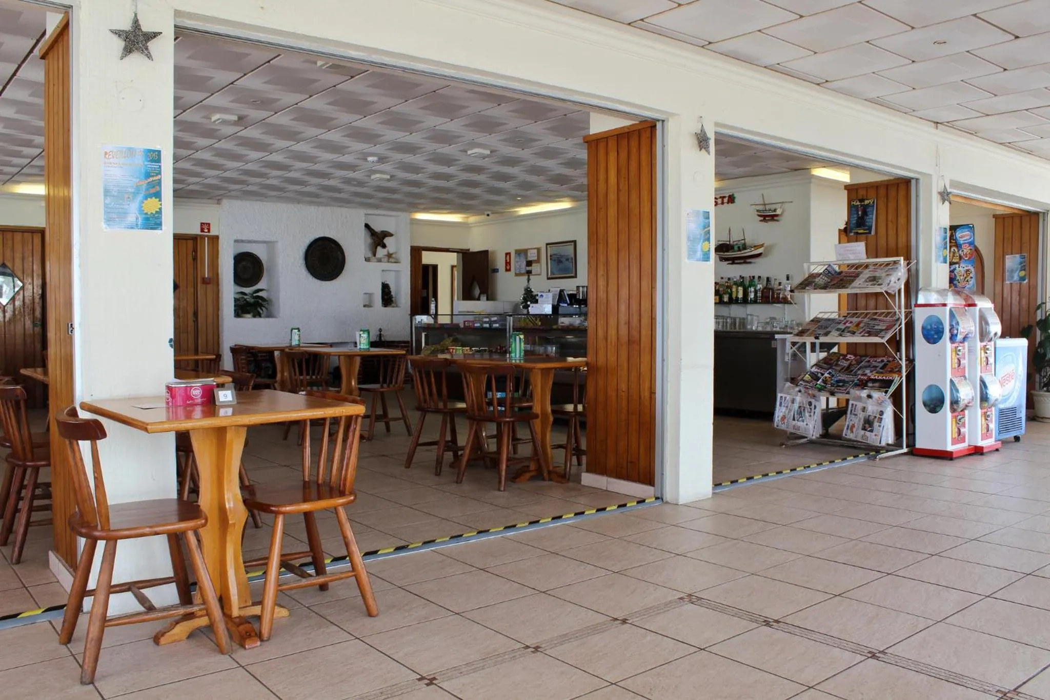 Restaurant/places to eat in Aeromar Beach Hotel