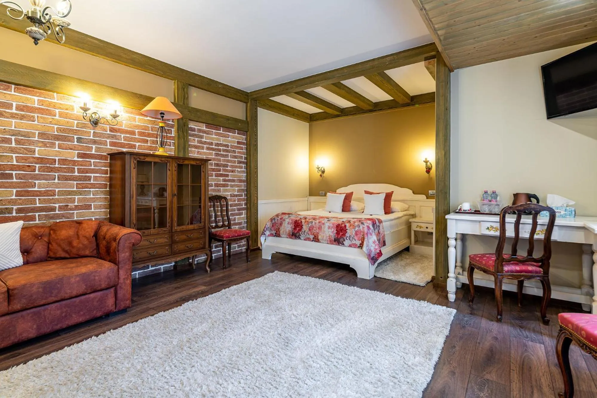 Seating area, Bed in Casa Freya