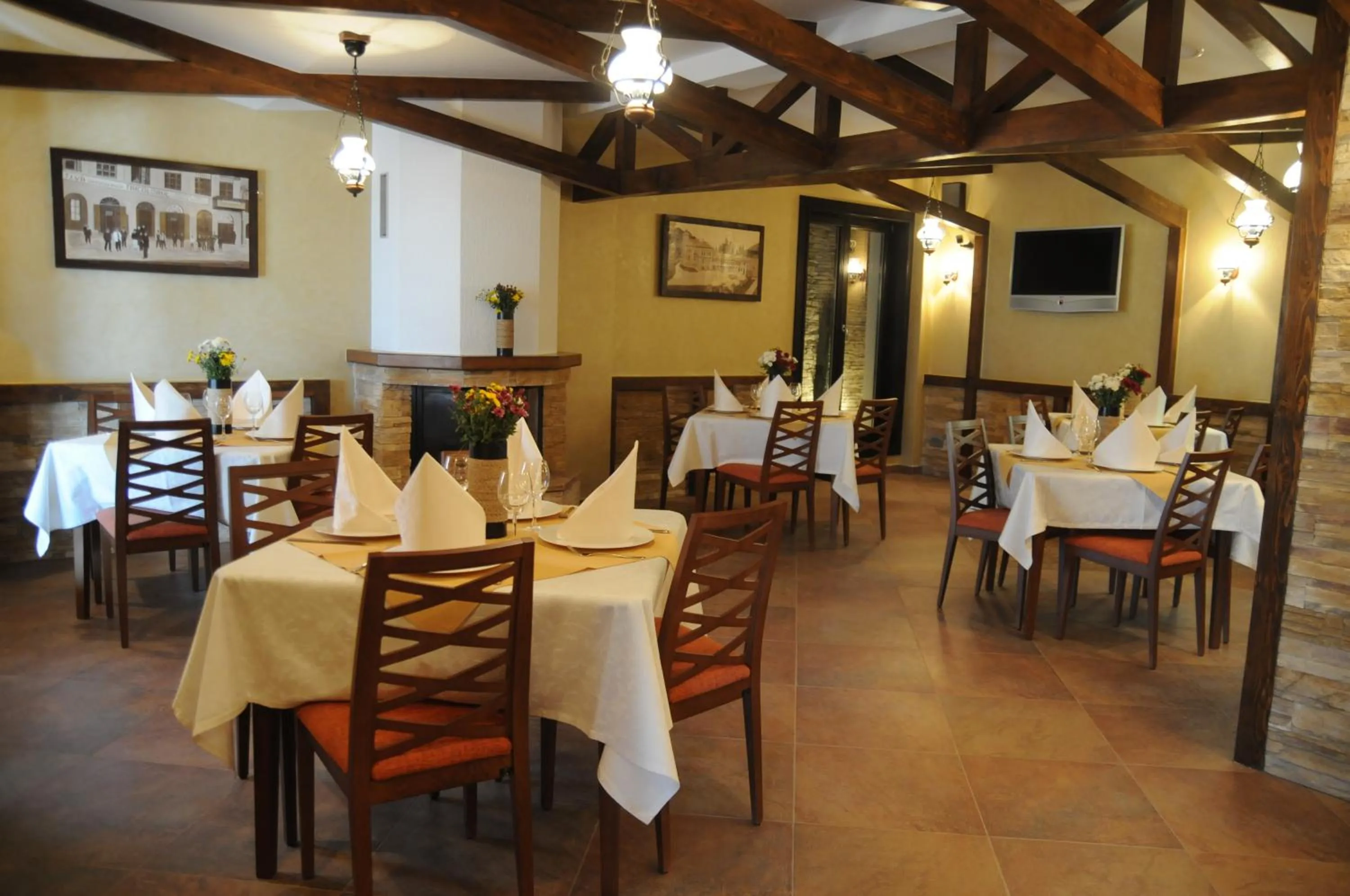Restaurant/places to eat in Casa Freya