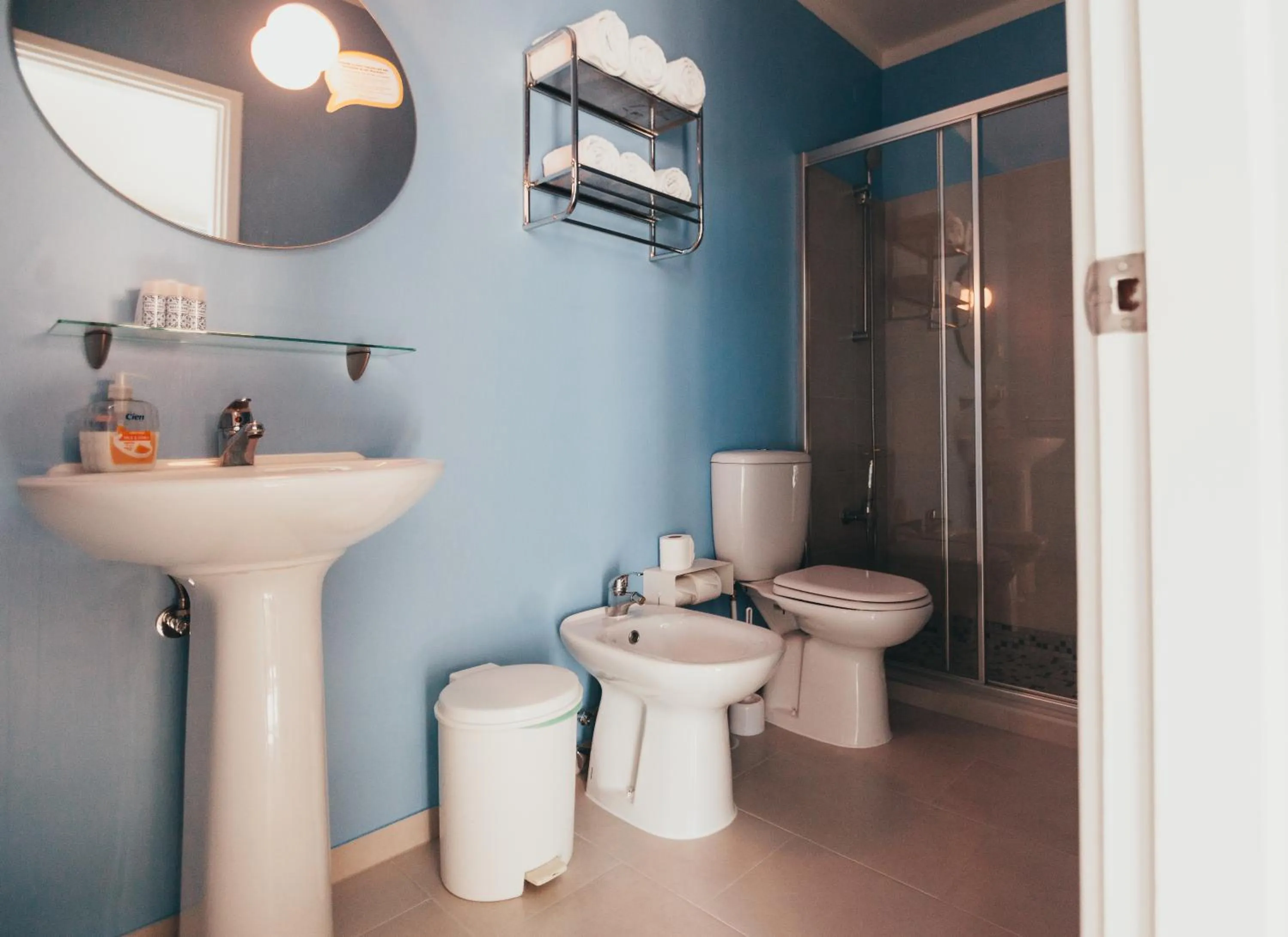 Shower in Hotel Leiria Classic