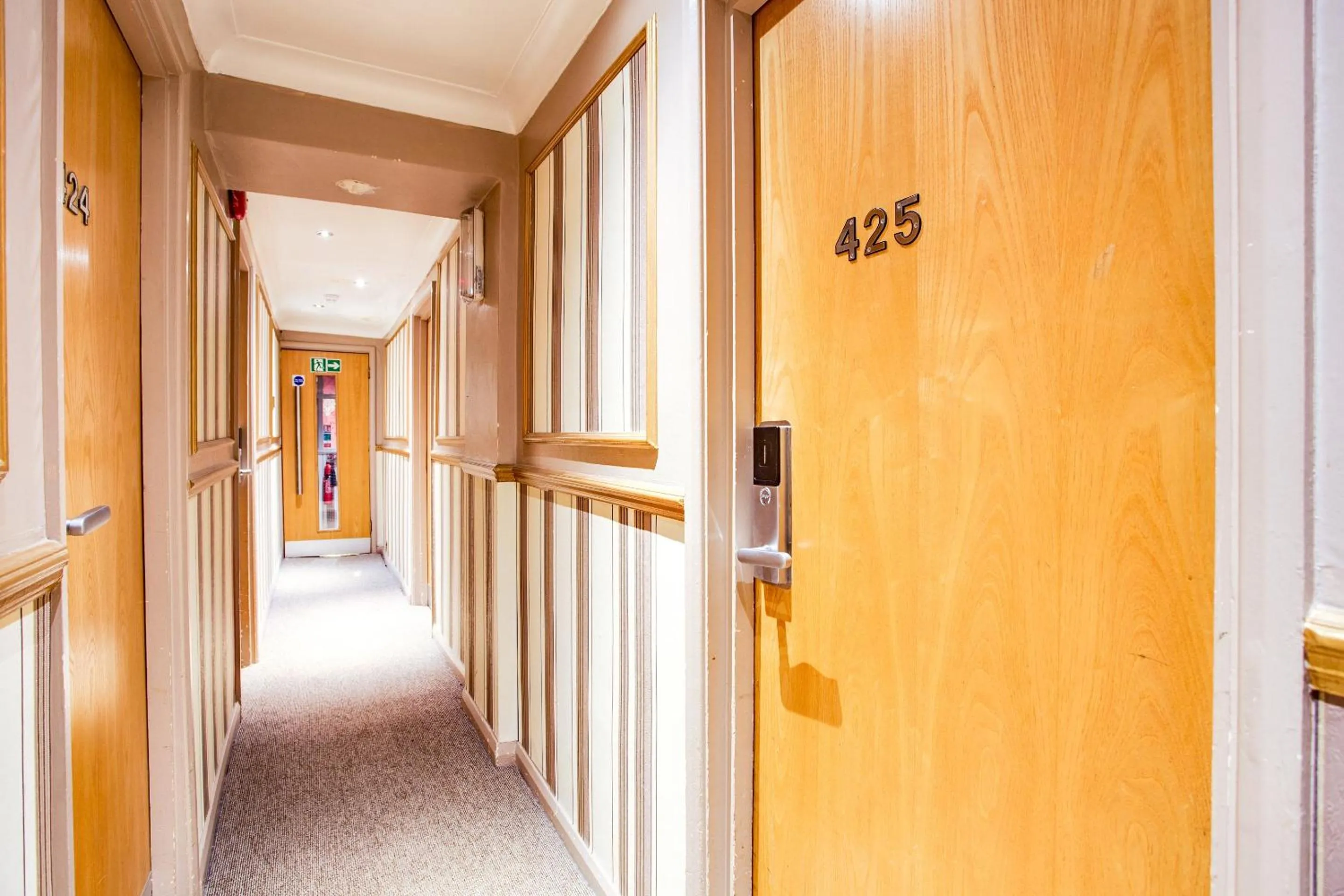 Lobby or reception in Somerset Hotel Baker Street London