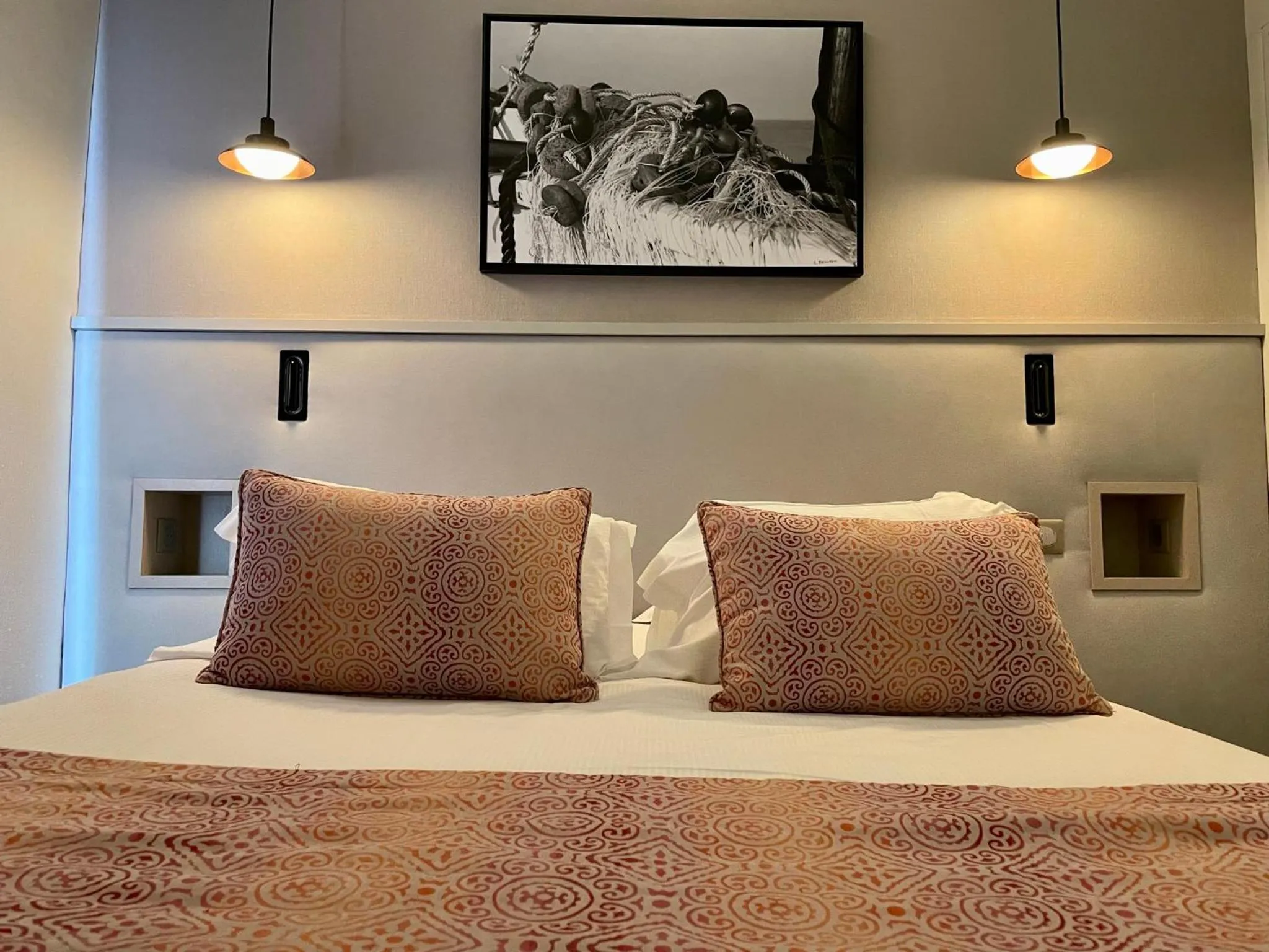 Bedroom, Bed in Dormy House