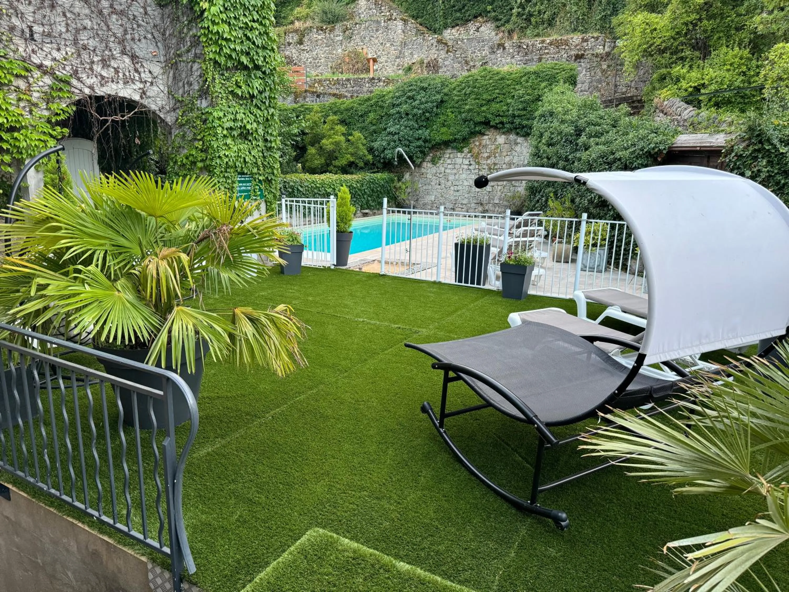 Garden in Hotel Le Sully