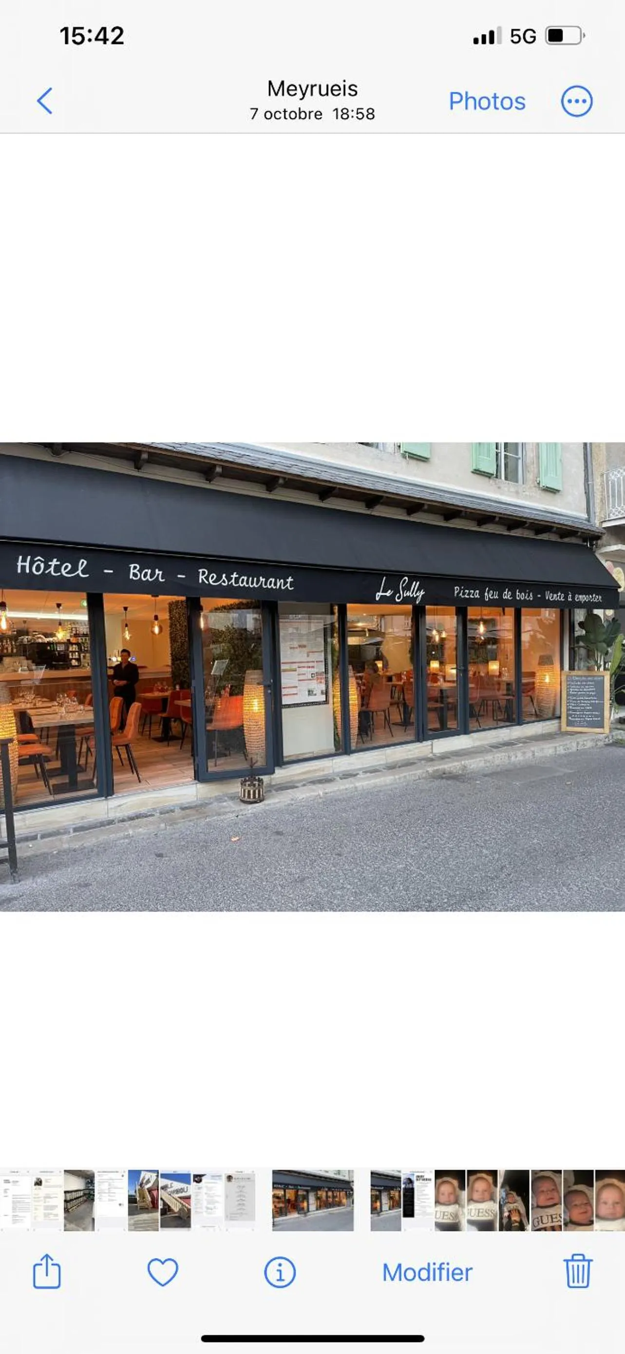 Property building in Hotel Le Sully