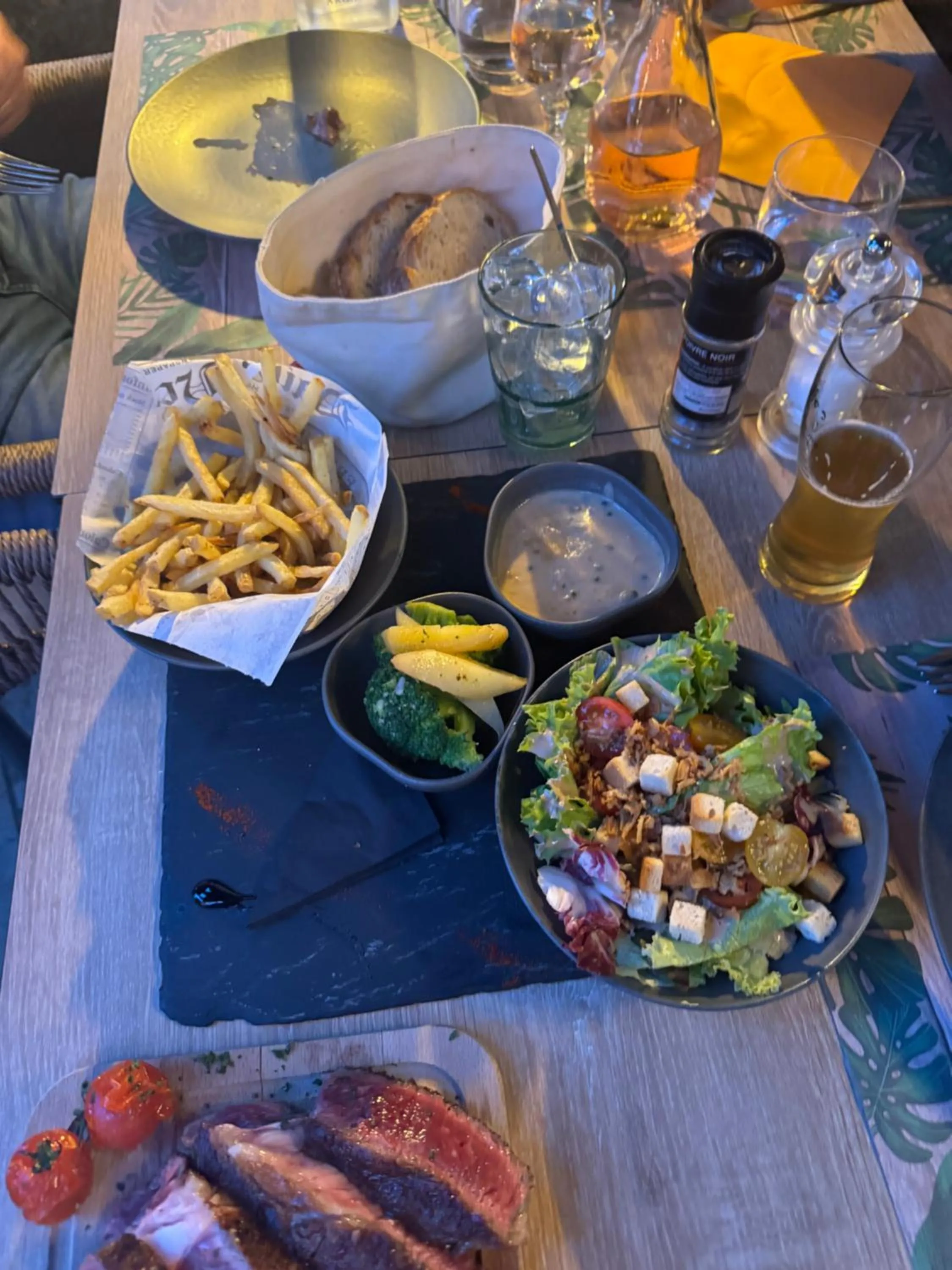 Food and drinks in Hotel Le Sully
