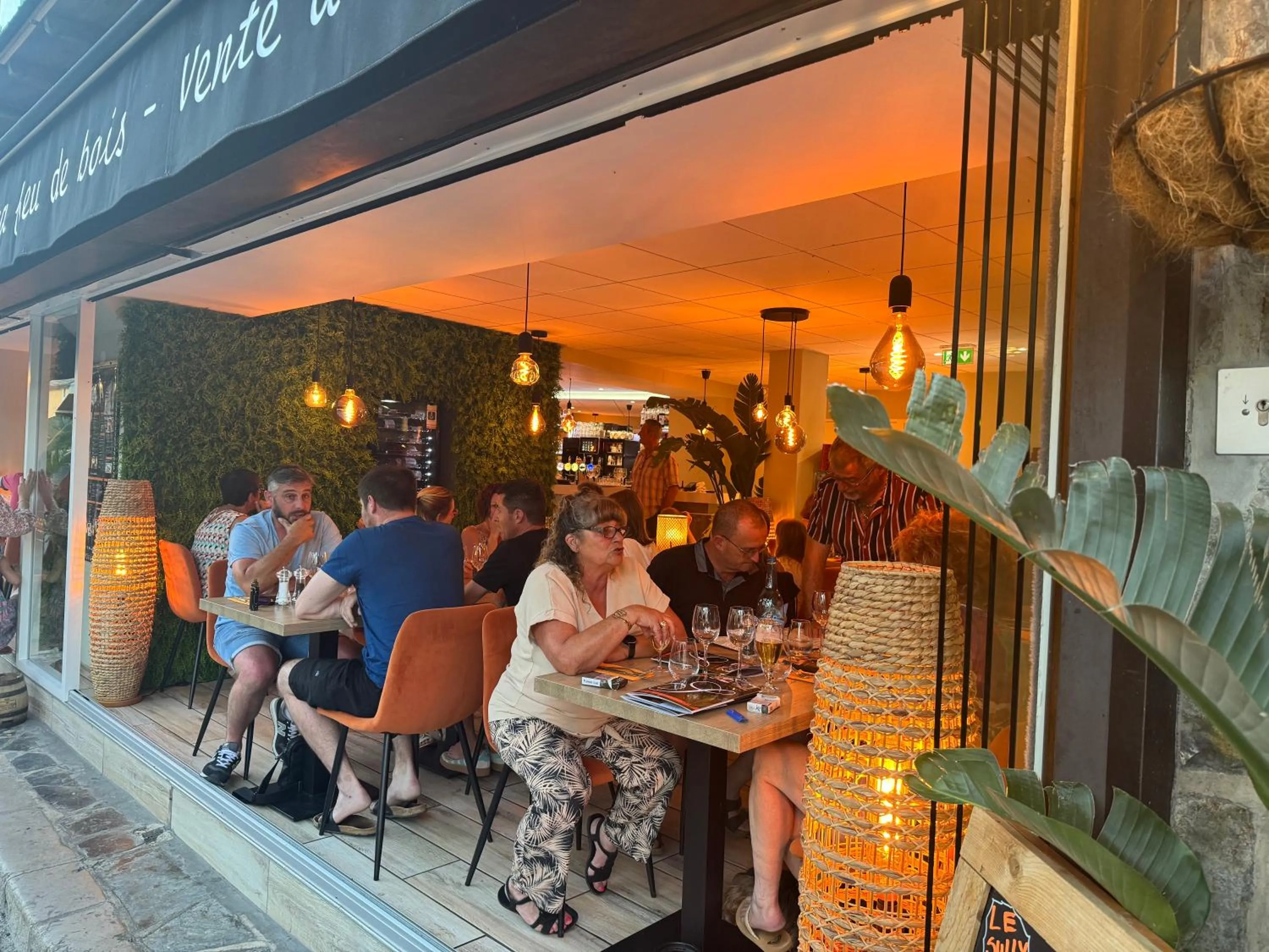 Food and drinks in Hotel Le Sully