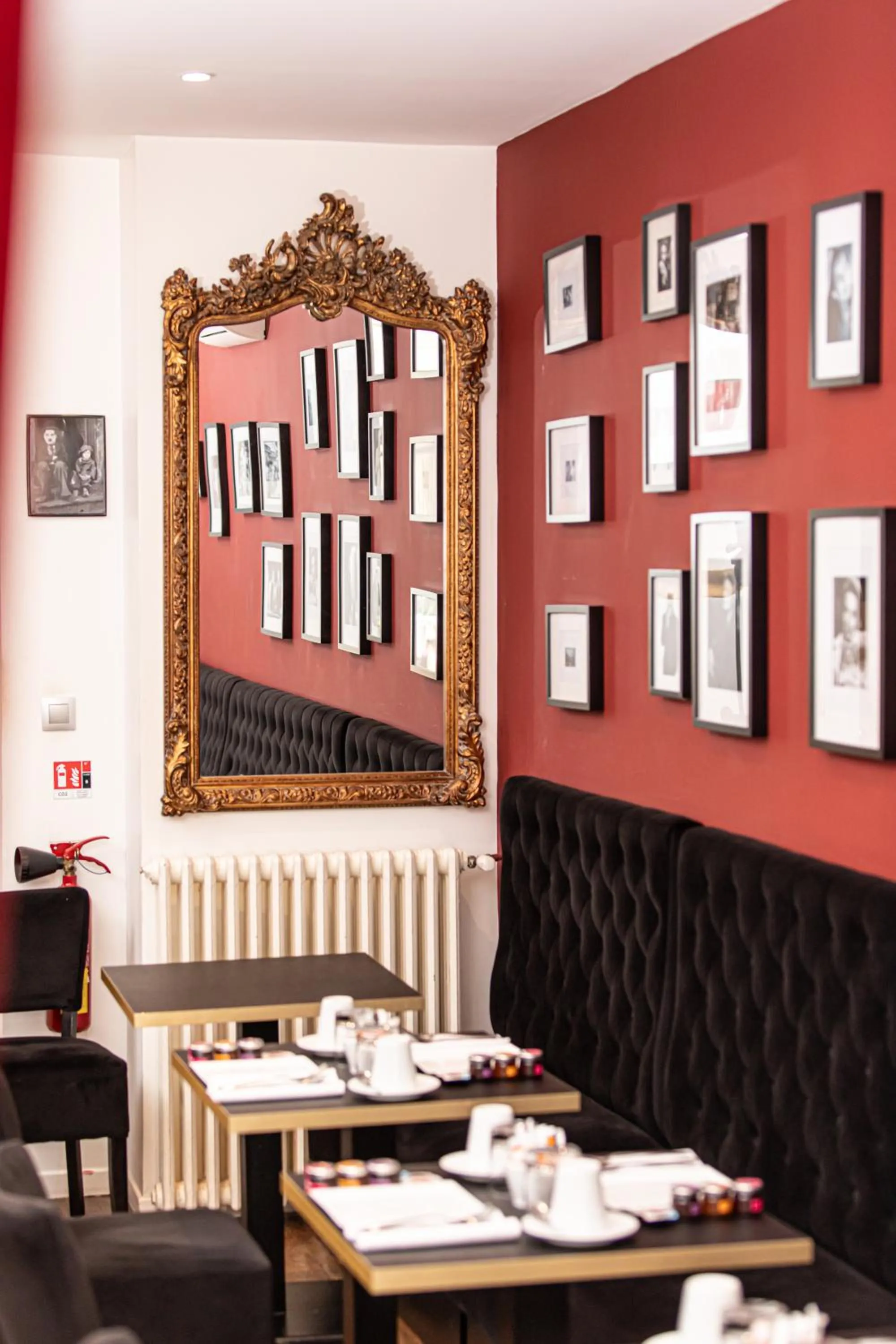 Breakfast in Hôtel Churchill Bordeaux Centre