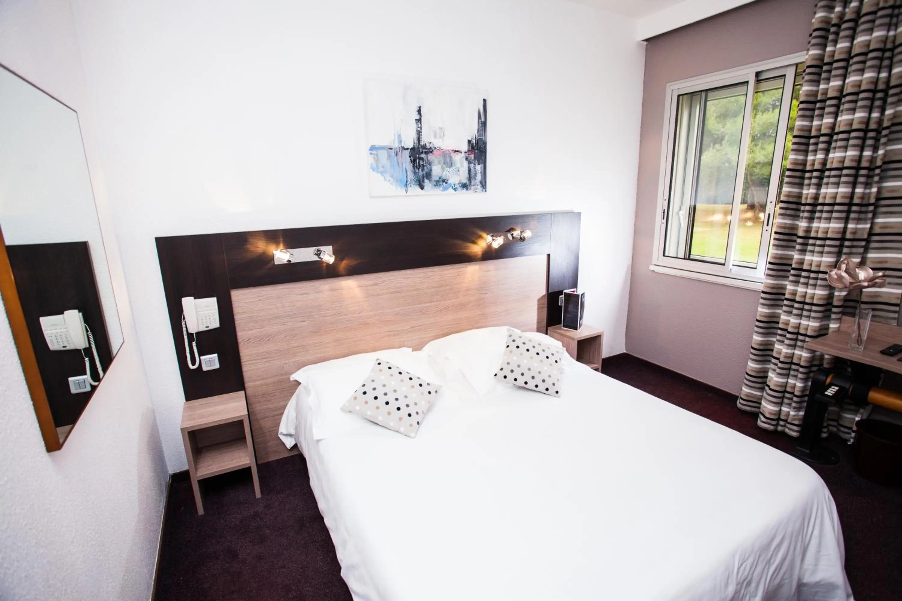 Other, Bed in Aeroport Hotel - Parc Expo