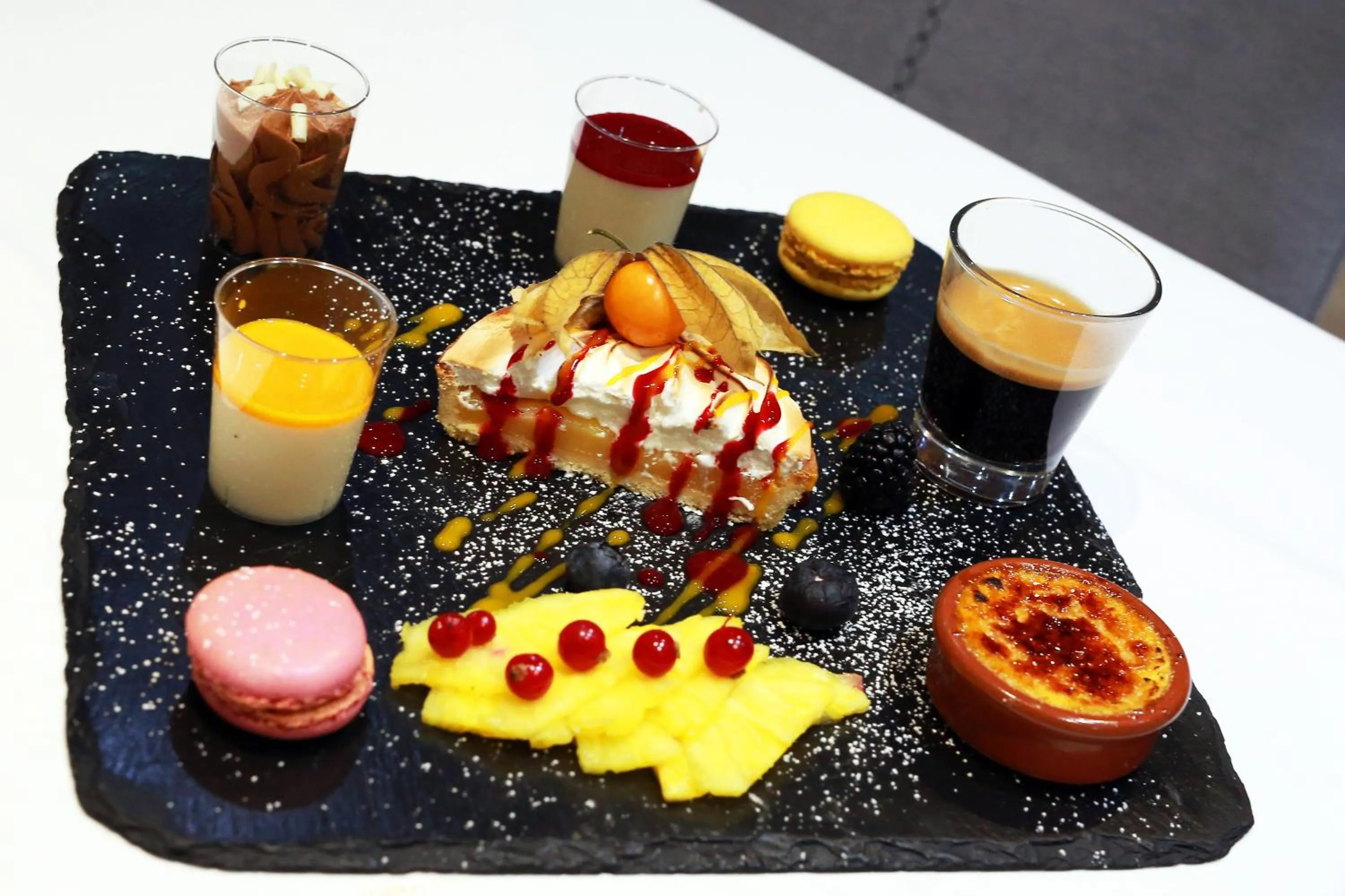 Food and drinks in Aeroport Hotel - Parc Expo