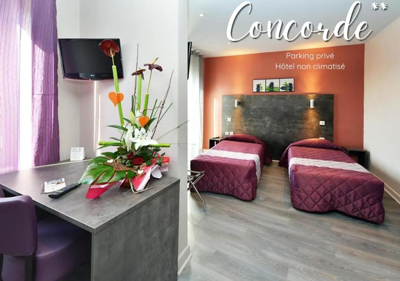 Property building, Bed in Hôtel Concorde - Rodez Centre Ville