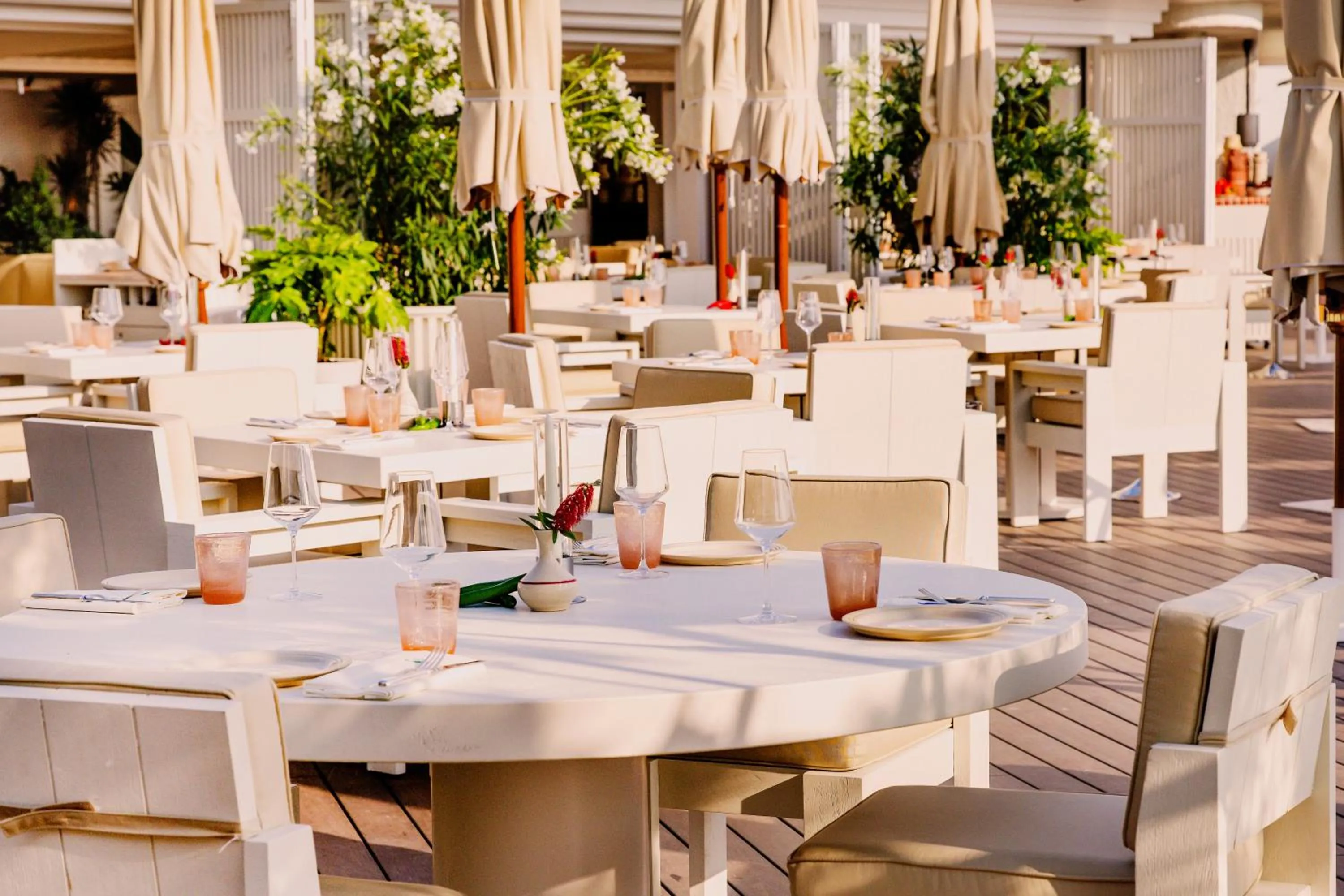 Food and drinks in Cap d'Antibes Beach Hotel