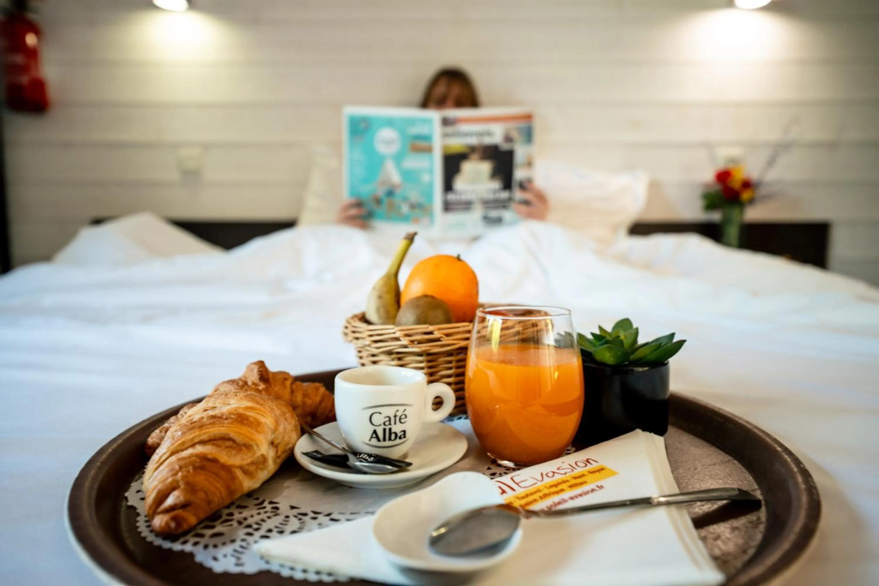 Bedroom, Bed in Domaine Saint Estève