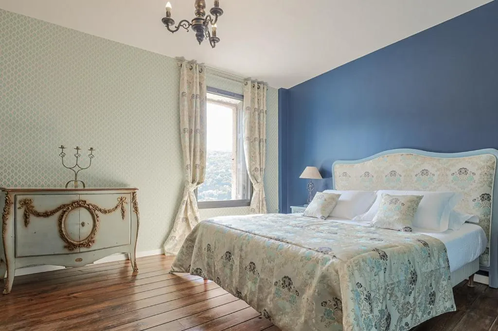 Bed in Le Relais Des Chartreuses