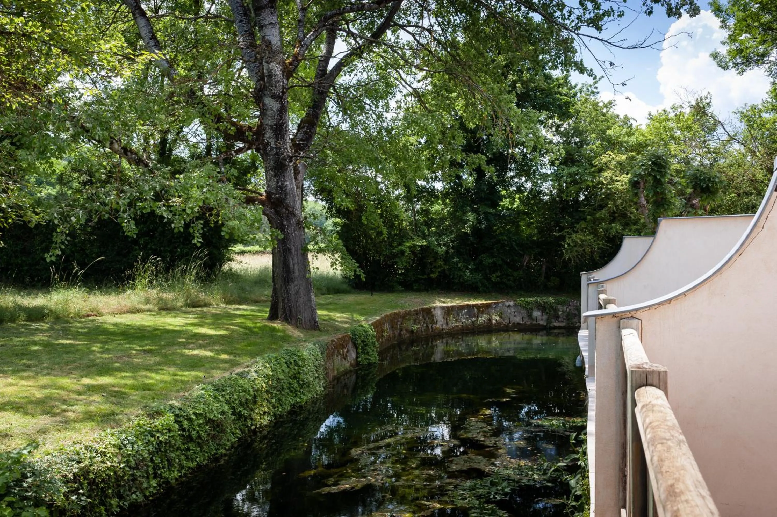 Patio in Hôtel La Gentilhommière