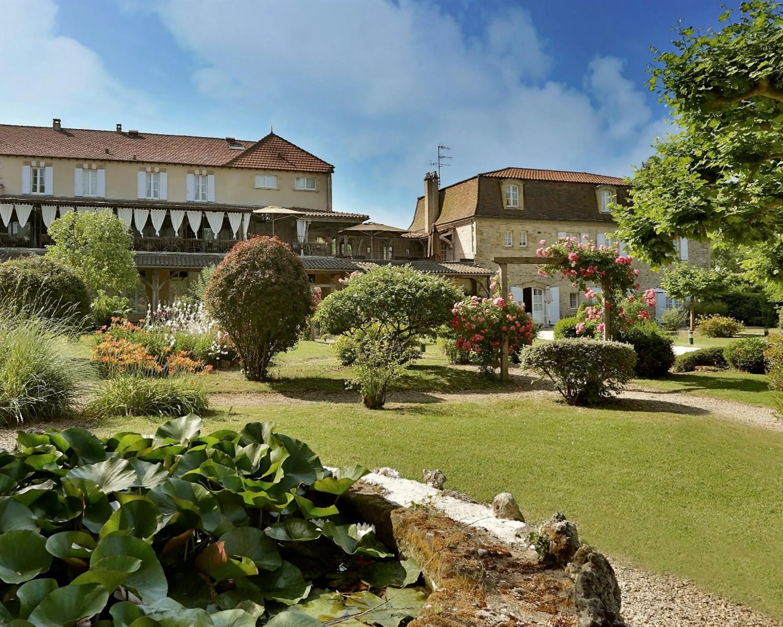 Property building in Les Glycines - Hôtel & Spa - Teritoria