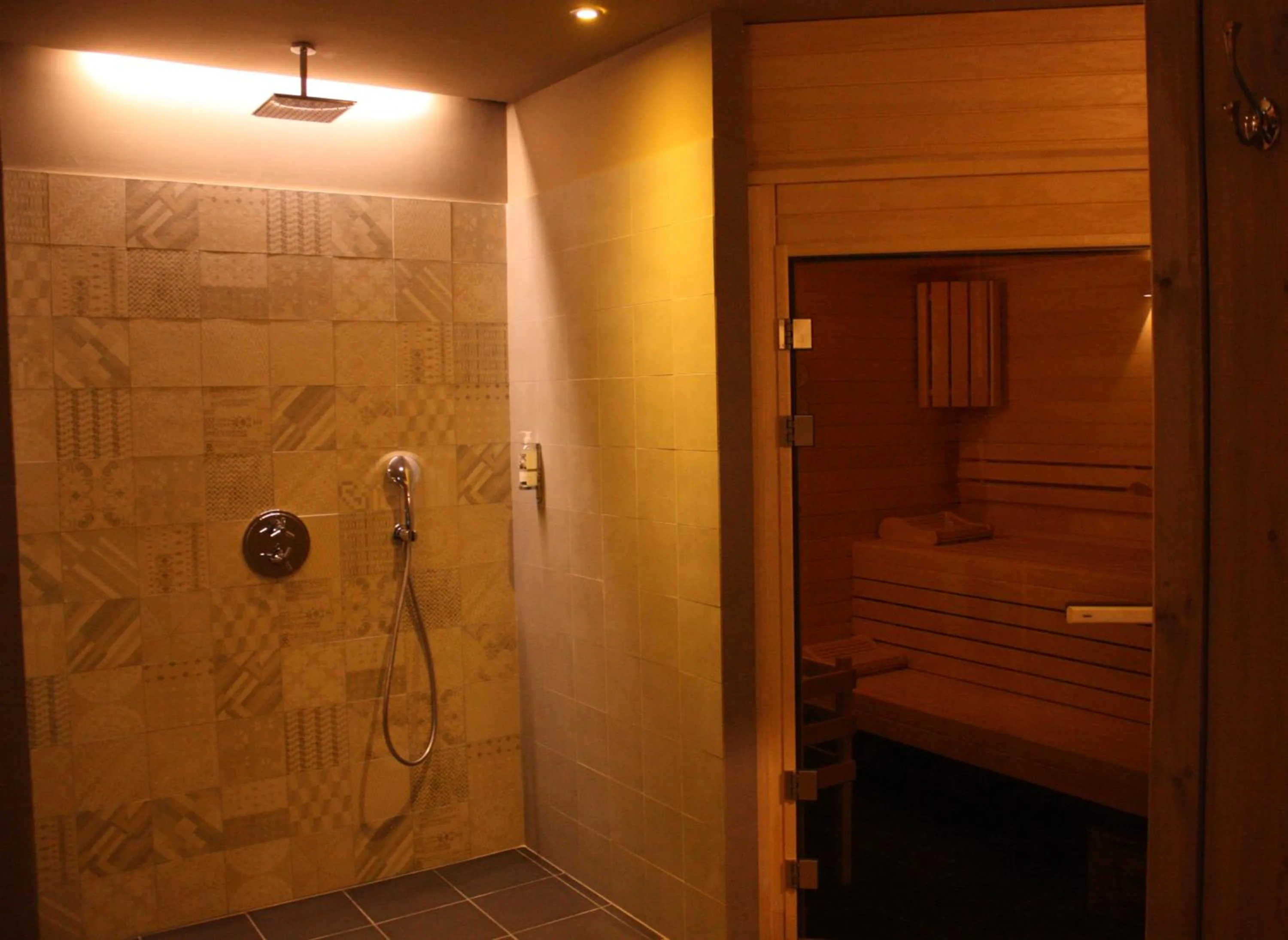 Property building in Les Glycines - Hôtel & Spa - Teritoria