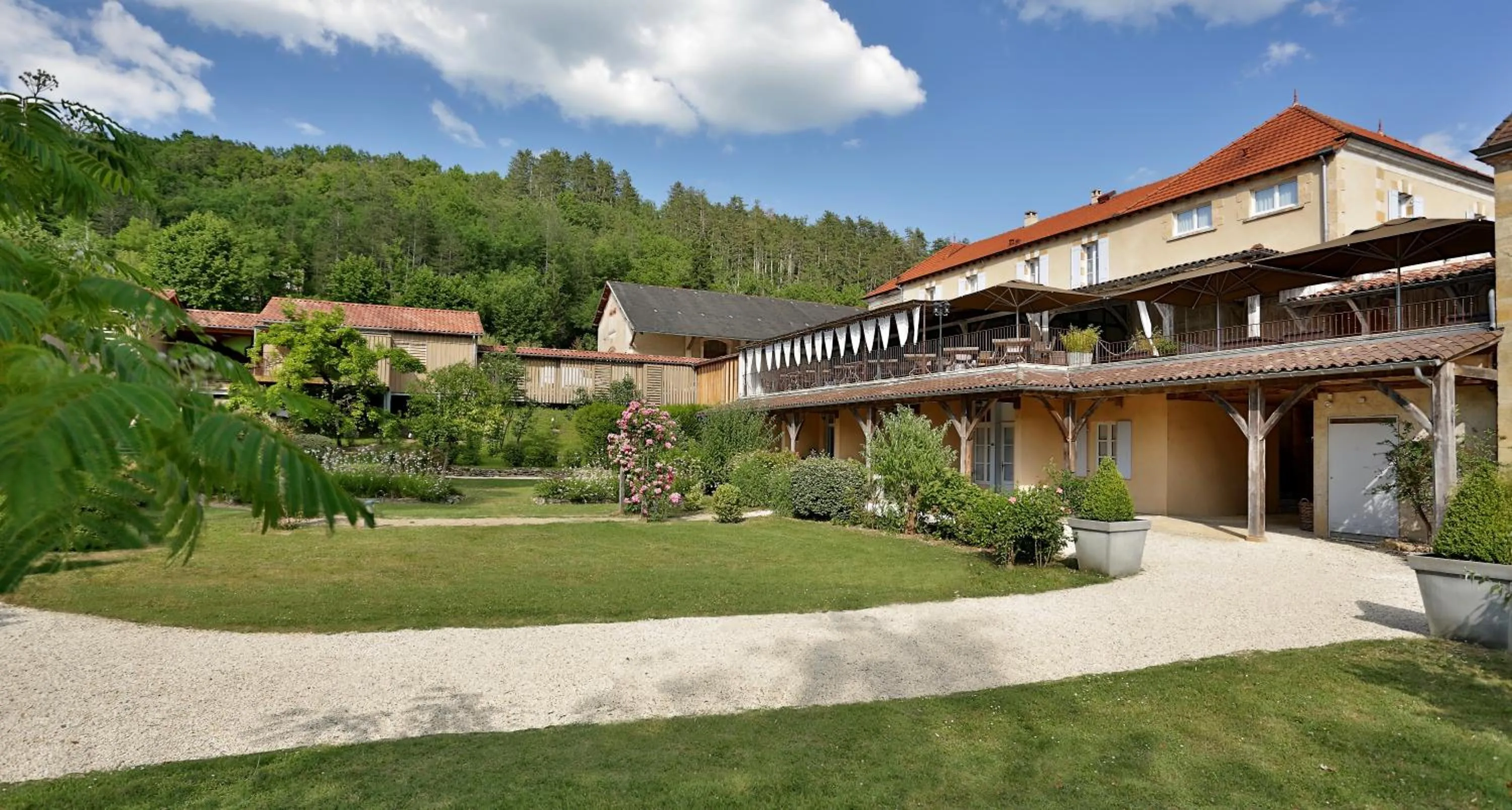 Property building in Les Glycines - Hôtel & Spa - Teritoria