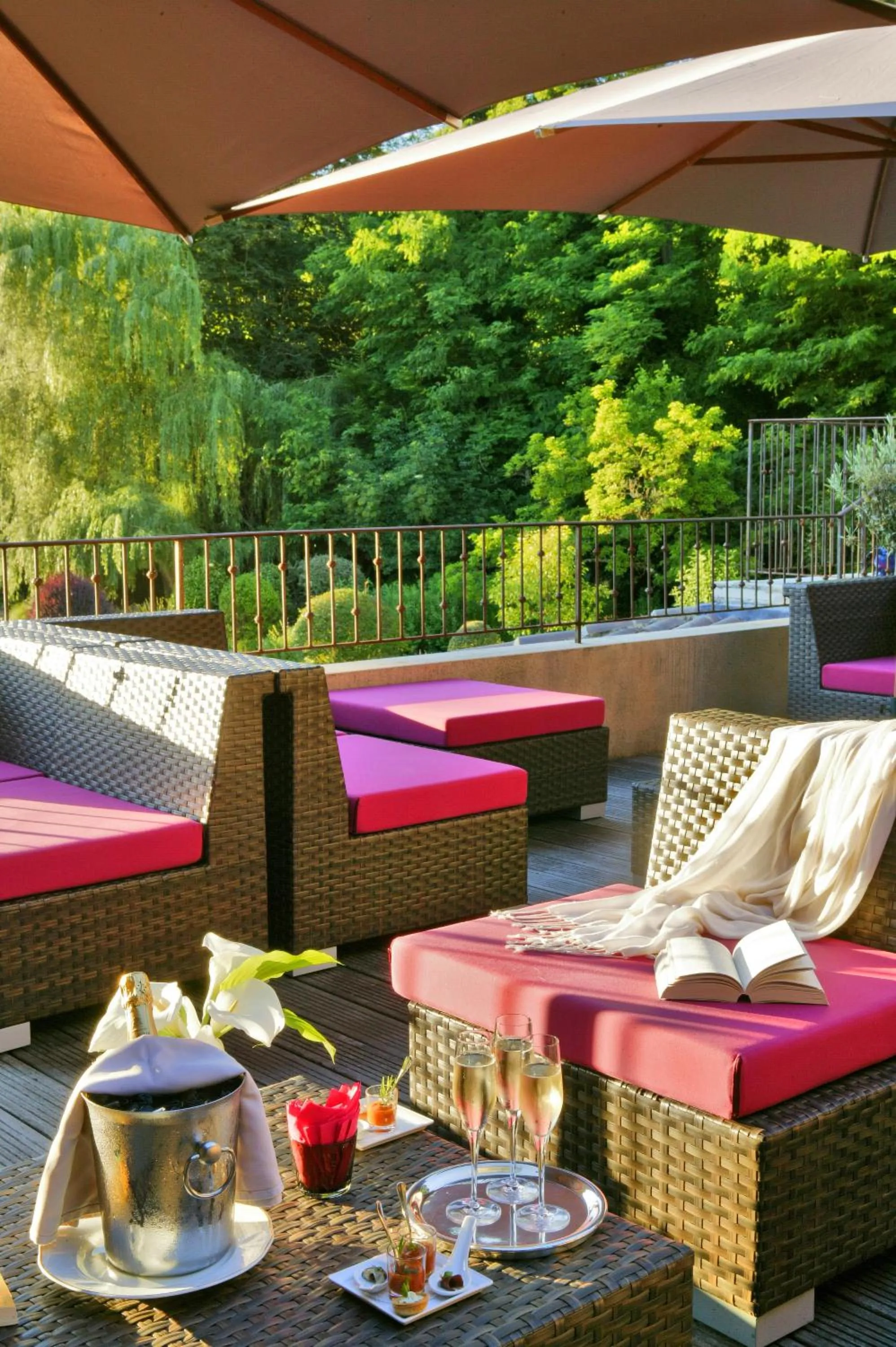 Balcony/Terrace in Les Glycines - Hôtel & Spa - Teritoria