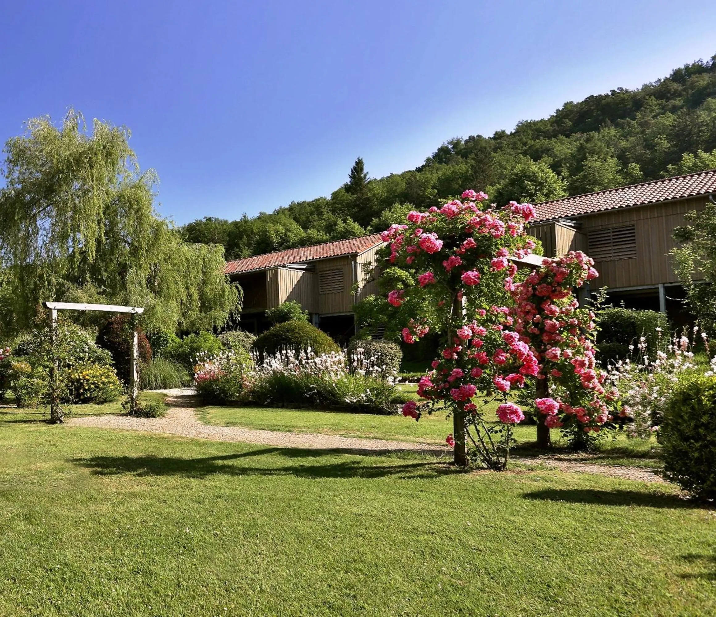 Spring in Les Glycines - Hôtel & Spa - Teritoria