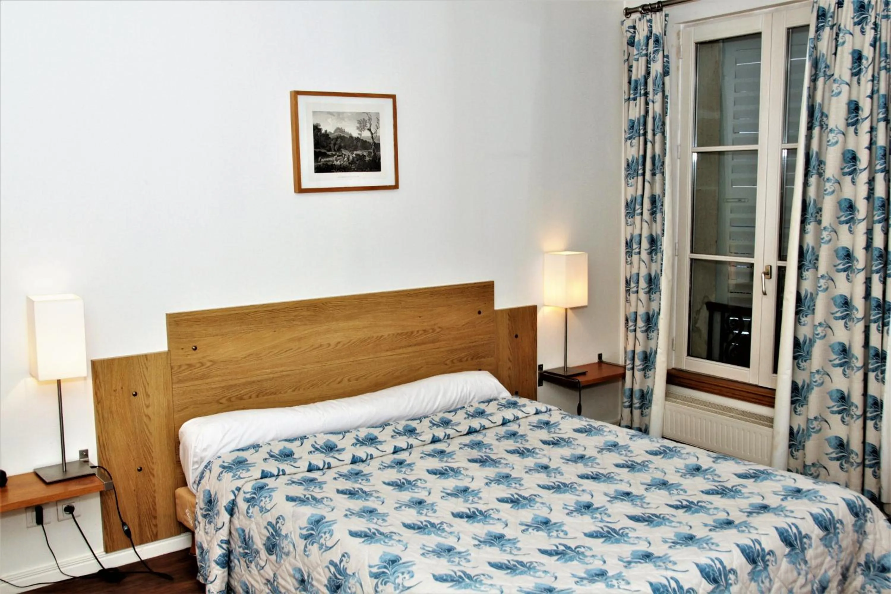 Bed in Hôtel Le Régent