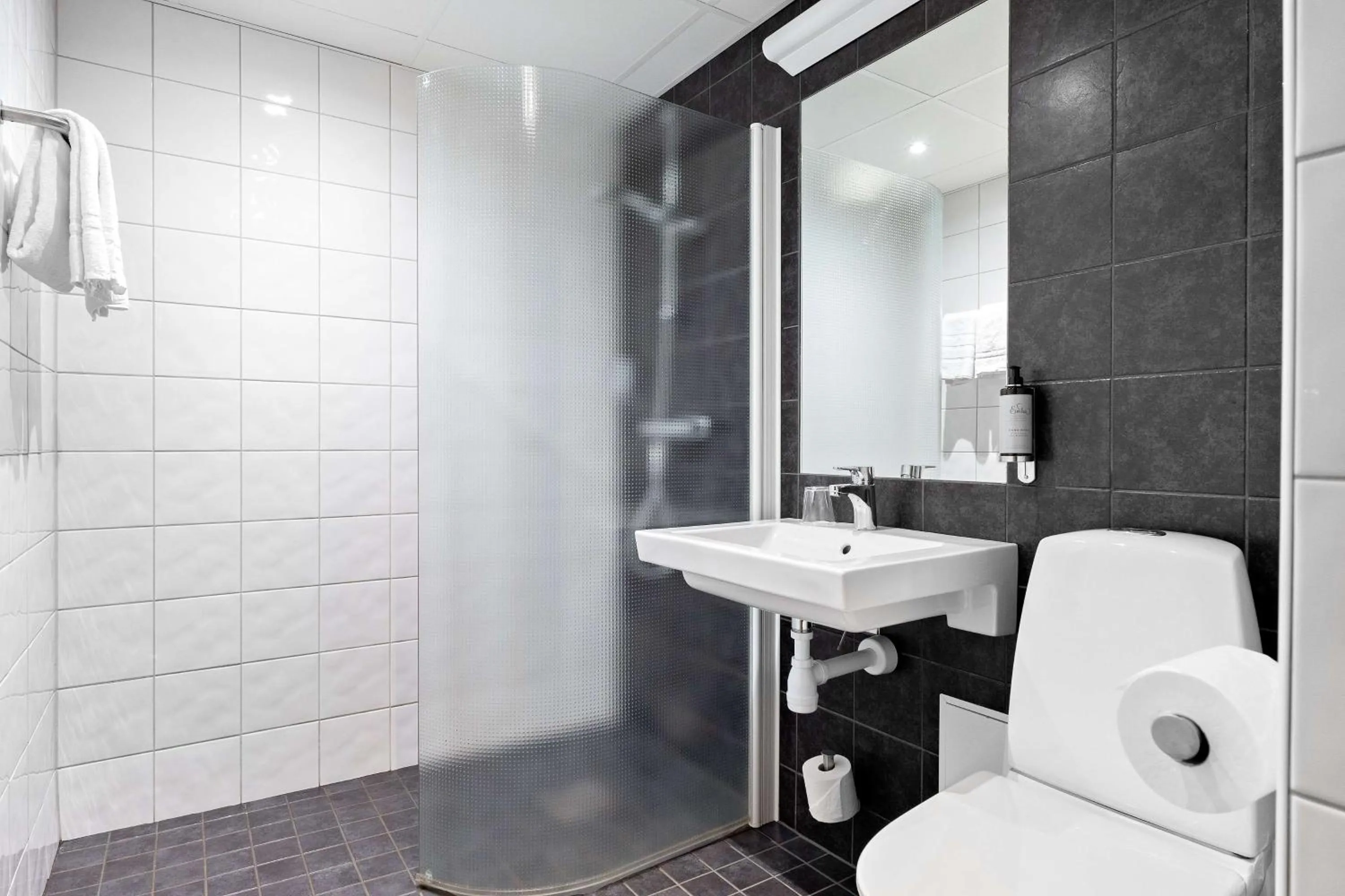 Bathroom in Best Western Royal Star