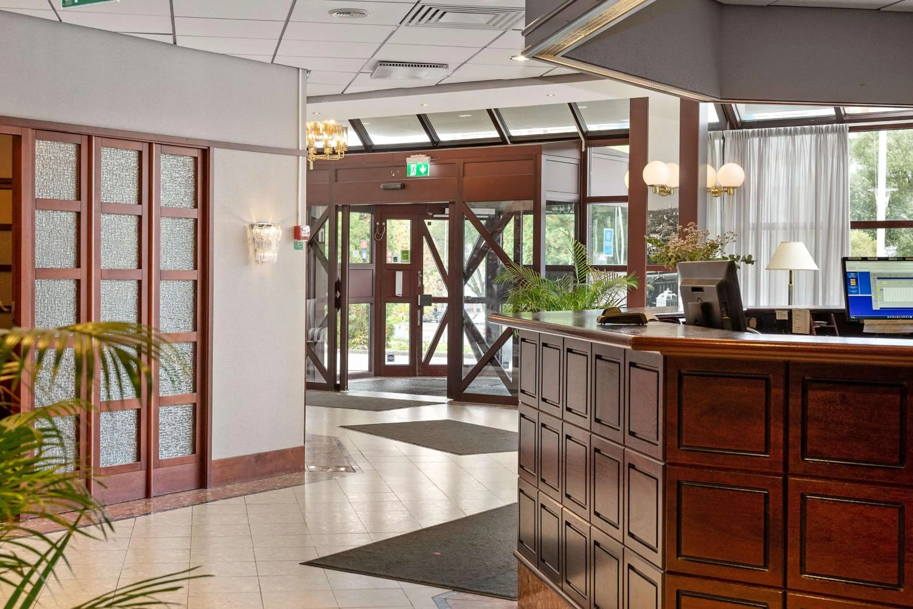 Lobby or reception in Best Western Royal Star