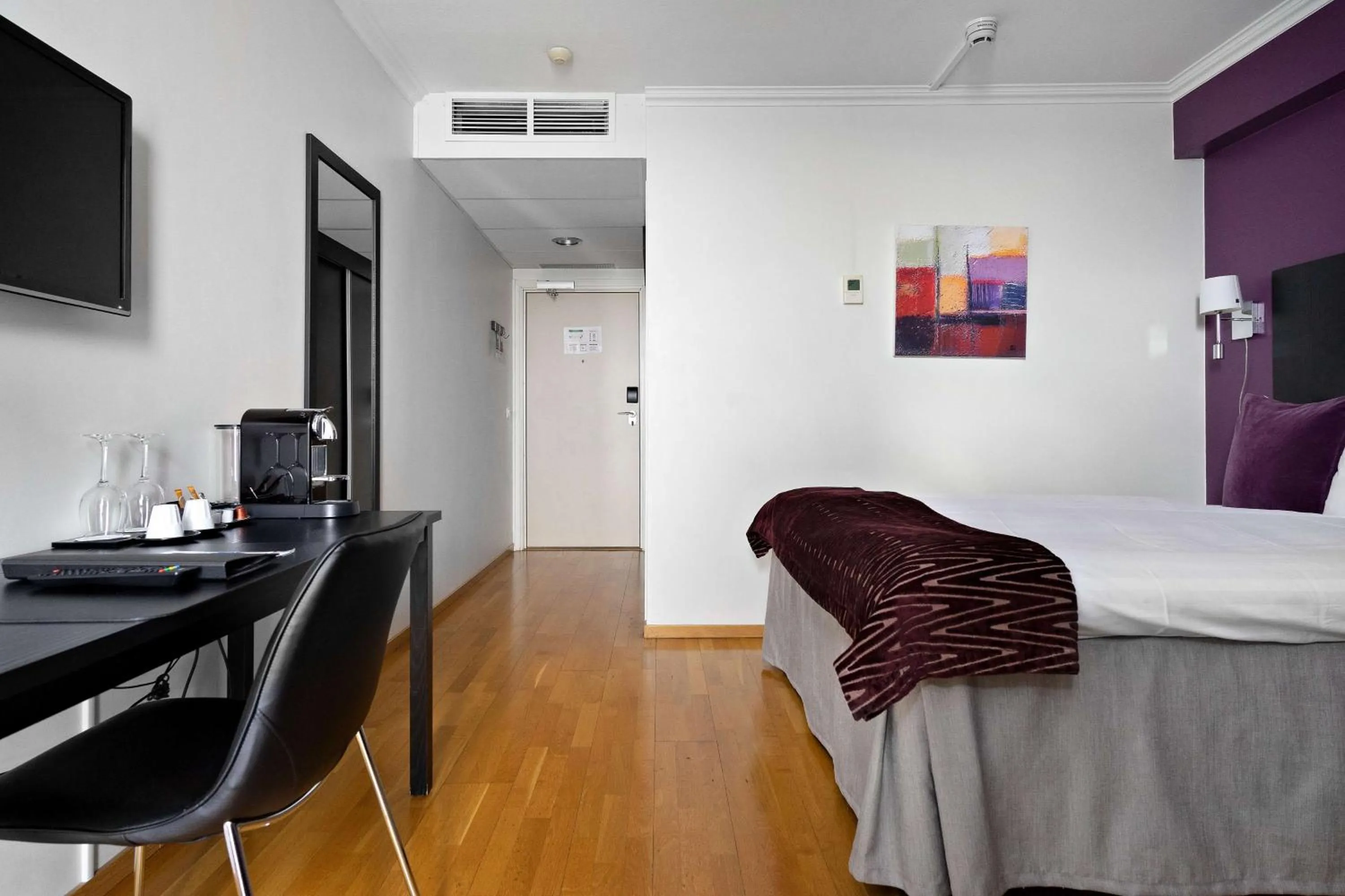 Bedroom, Bed in Best Western Royal Star