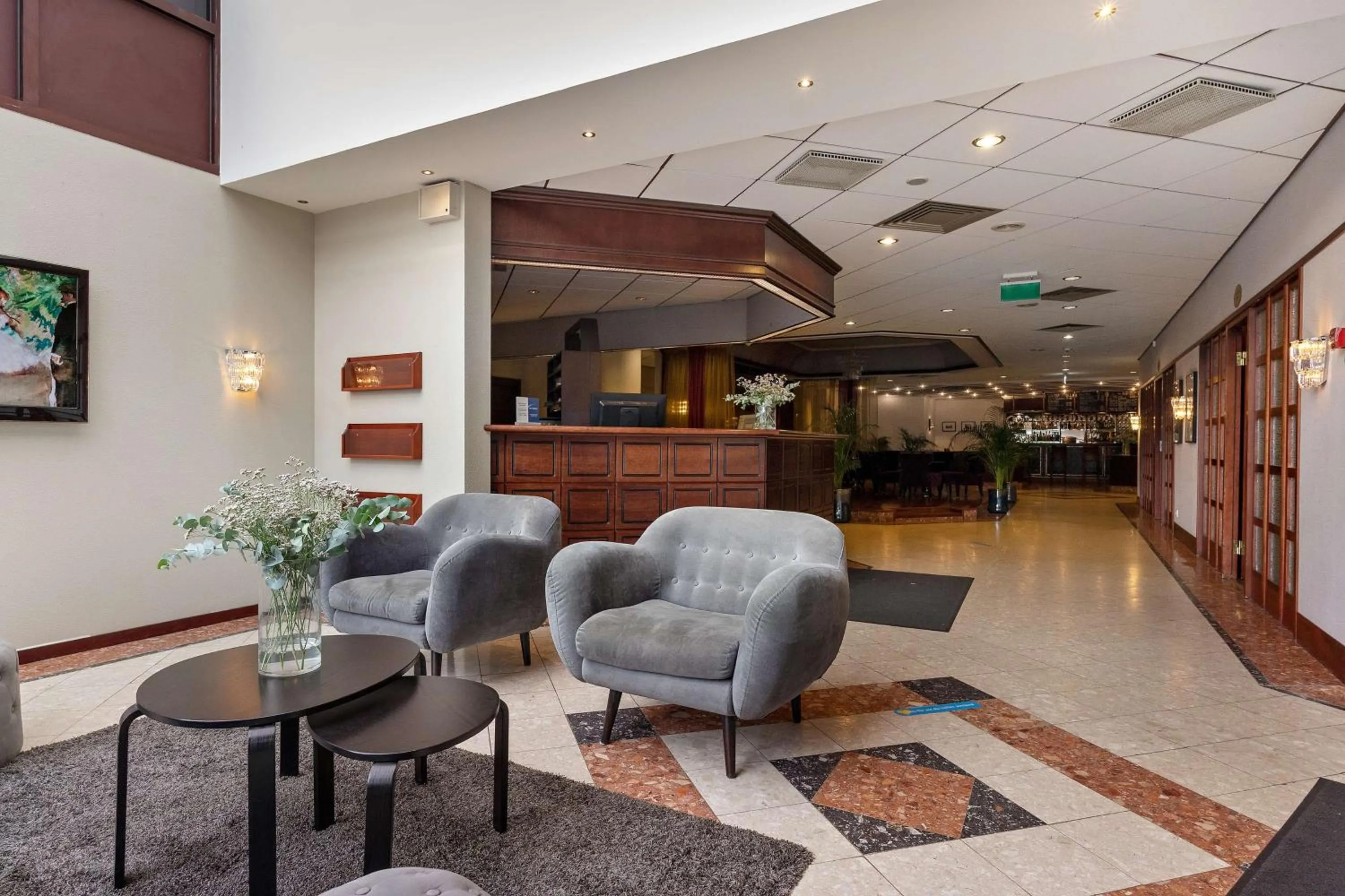 Lobby or reception in Best Western Royal Star