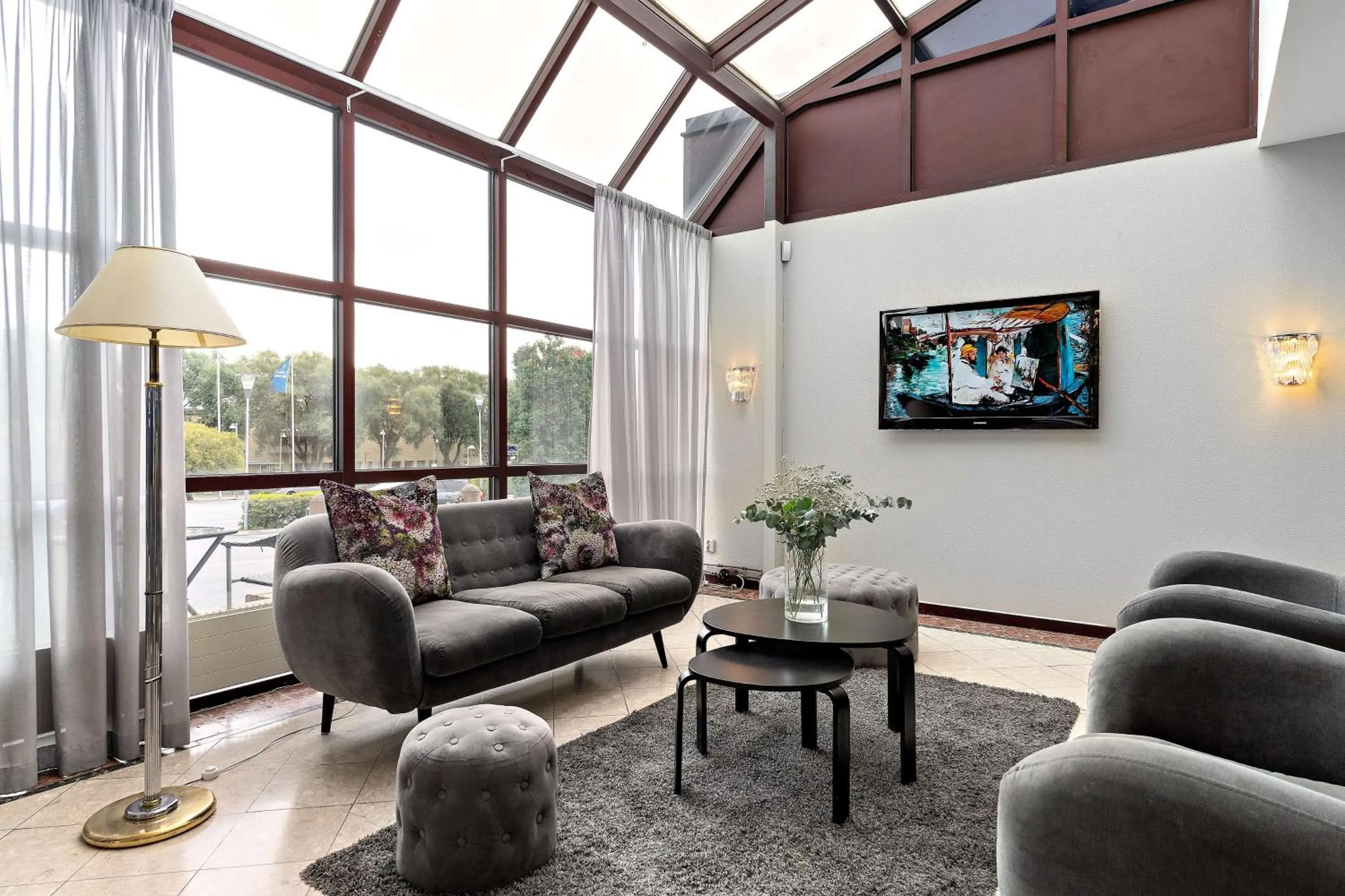 Lobby or reception in Best Western Royal Star