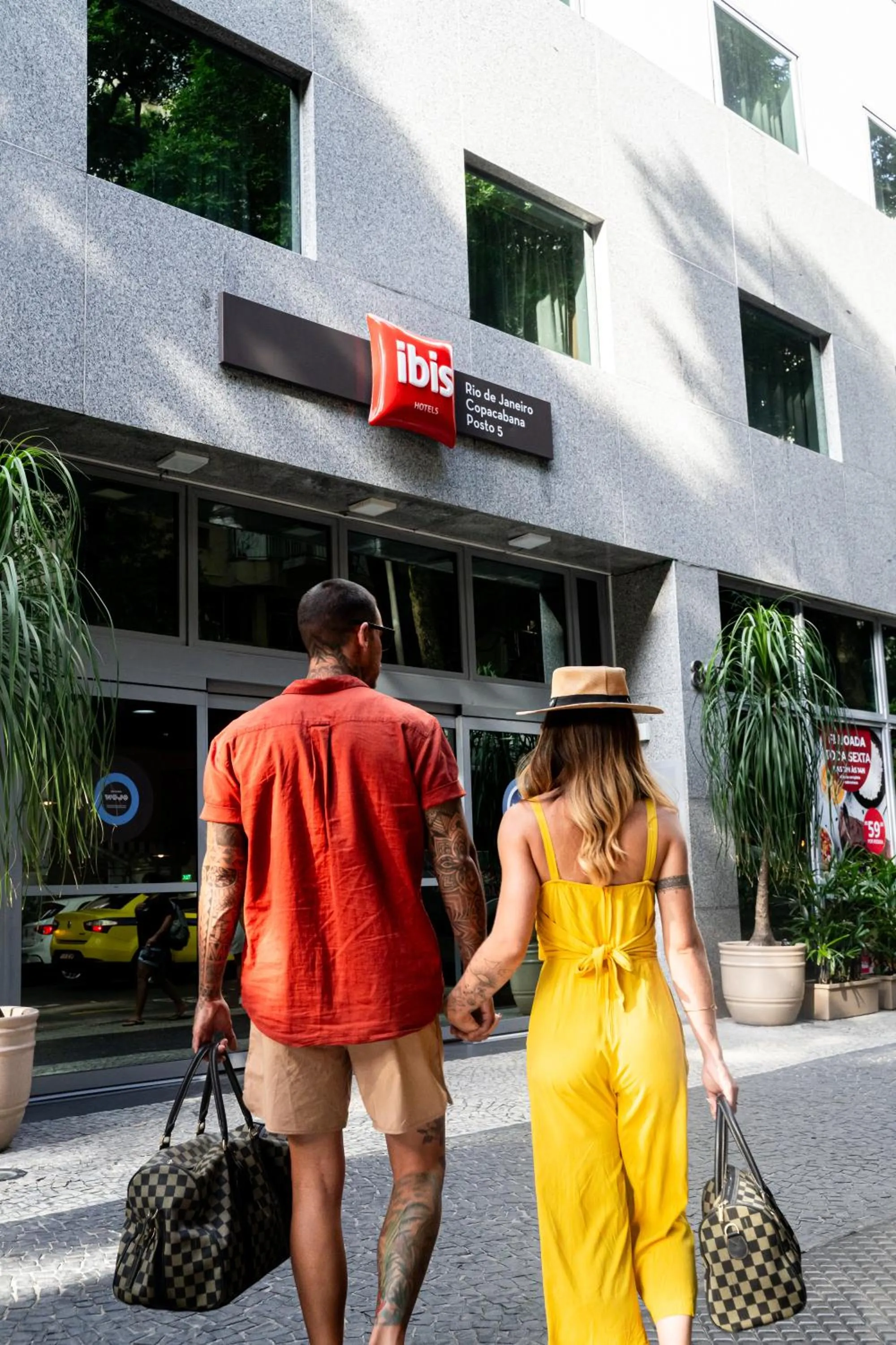 Property building in ibis Copacabana Posto 5
