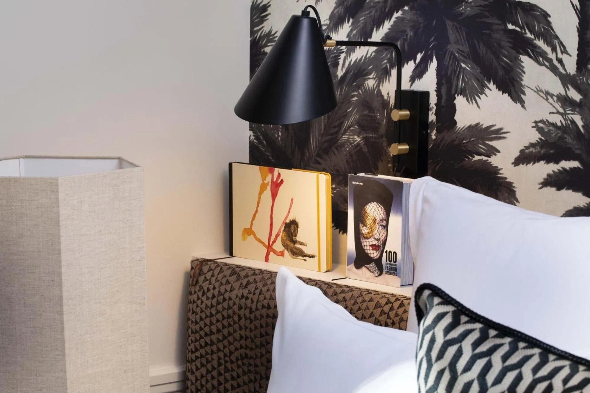 Photo of the whole room in Hôtel Gramont