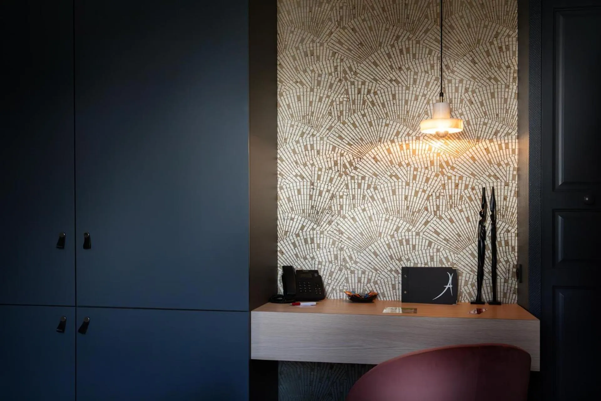 Seating area in L'Aubinière Hôtel Restaurant & Spa