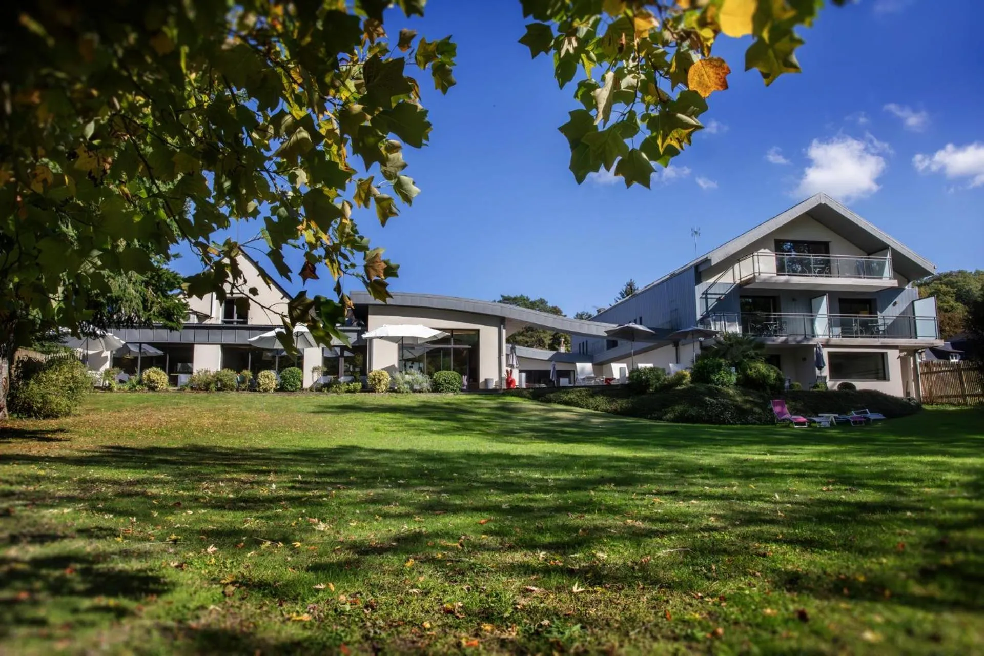 Garden in L'Aubinière Hôtel Restaurant & Spa
