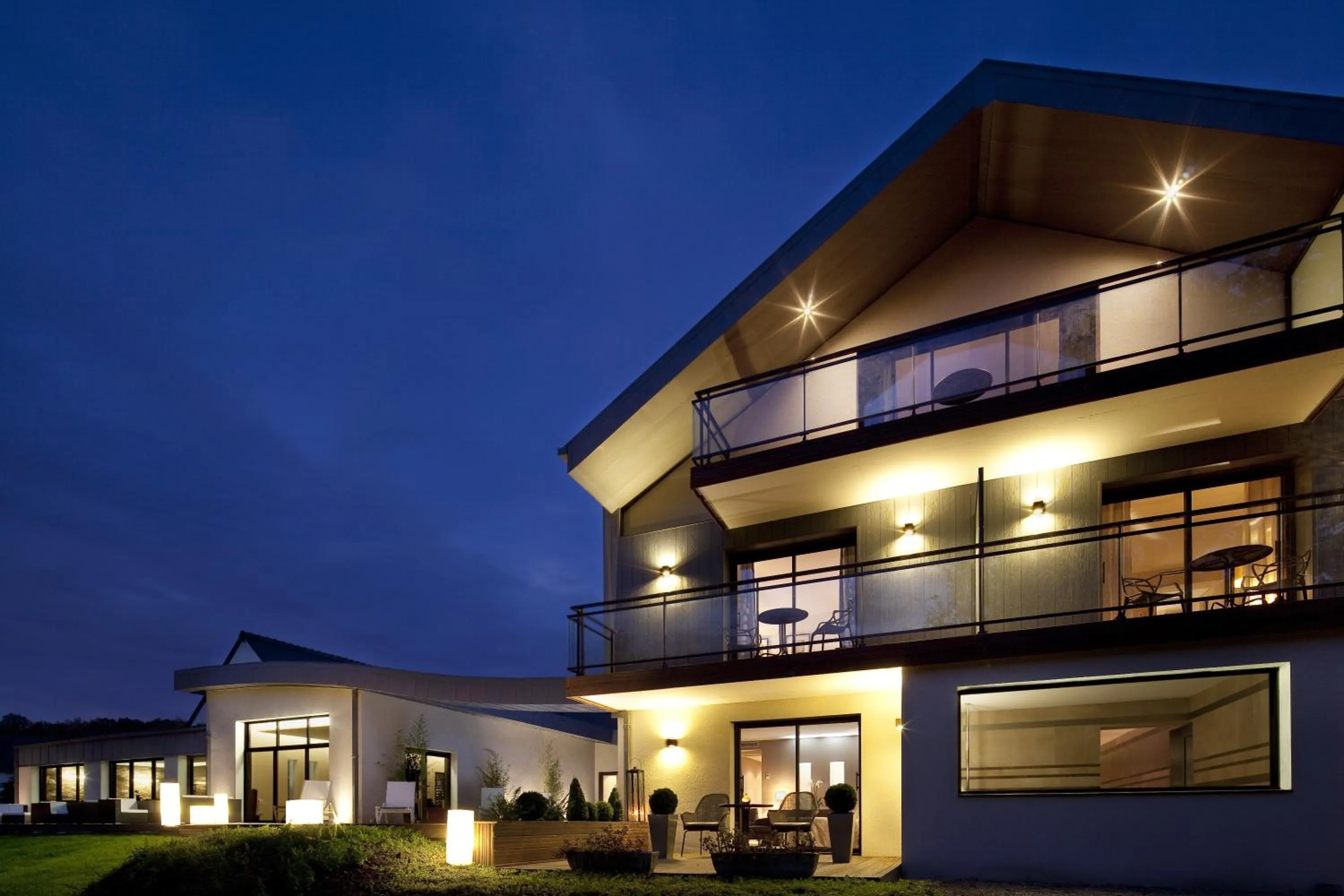 Facade/entrance in L'Aubinière Hôtel Restaurant & Spa