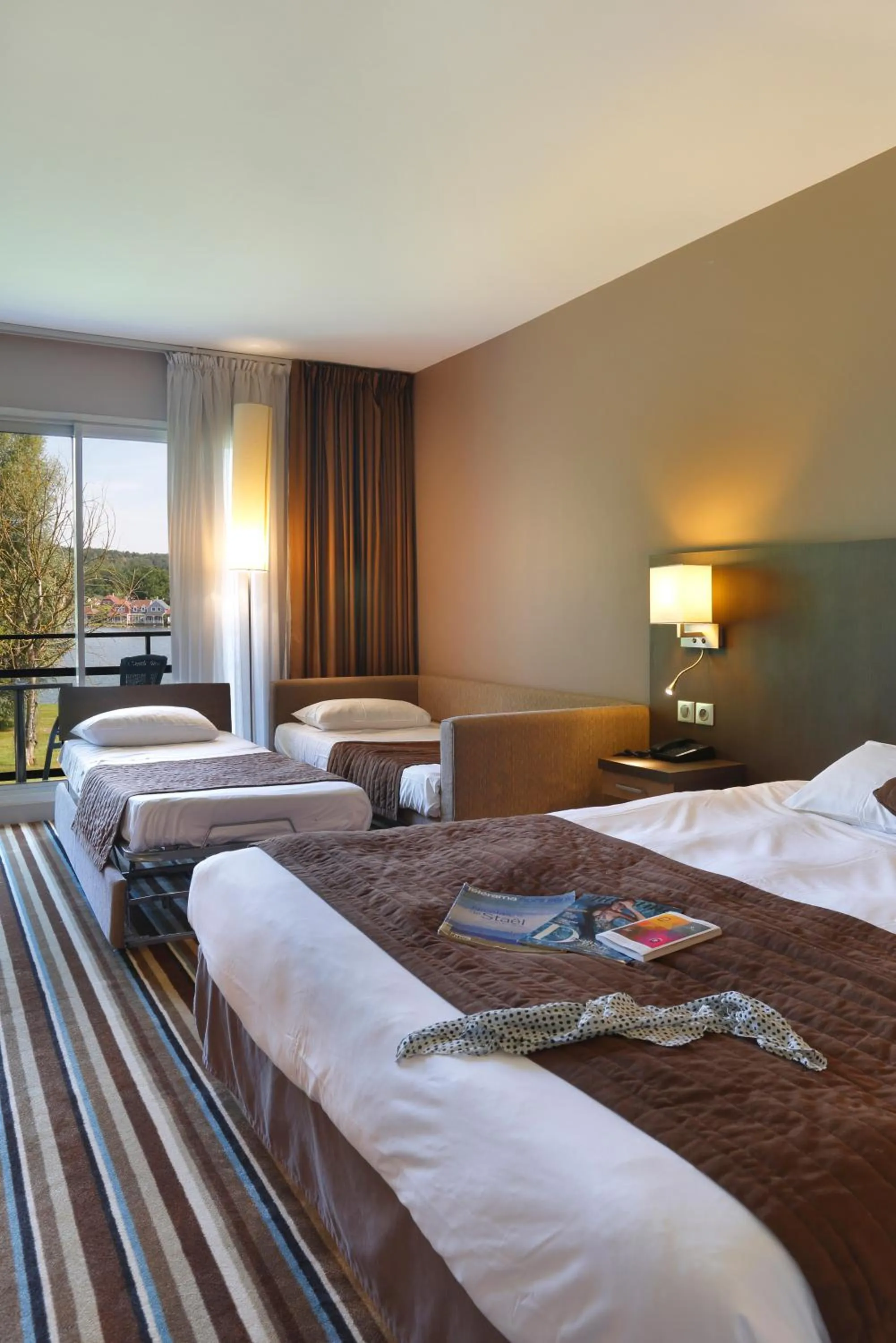 Bedroom, Bed in Hôtel du Golf de l'Ailette, The Originals Relais