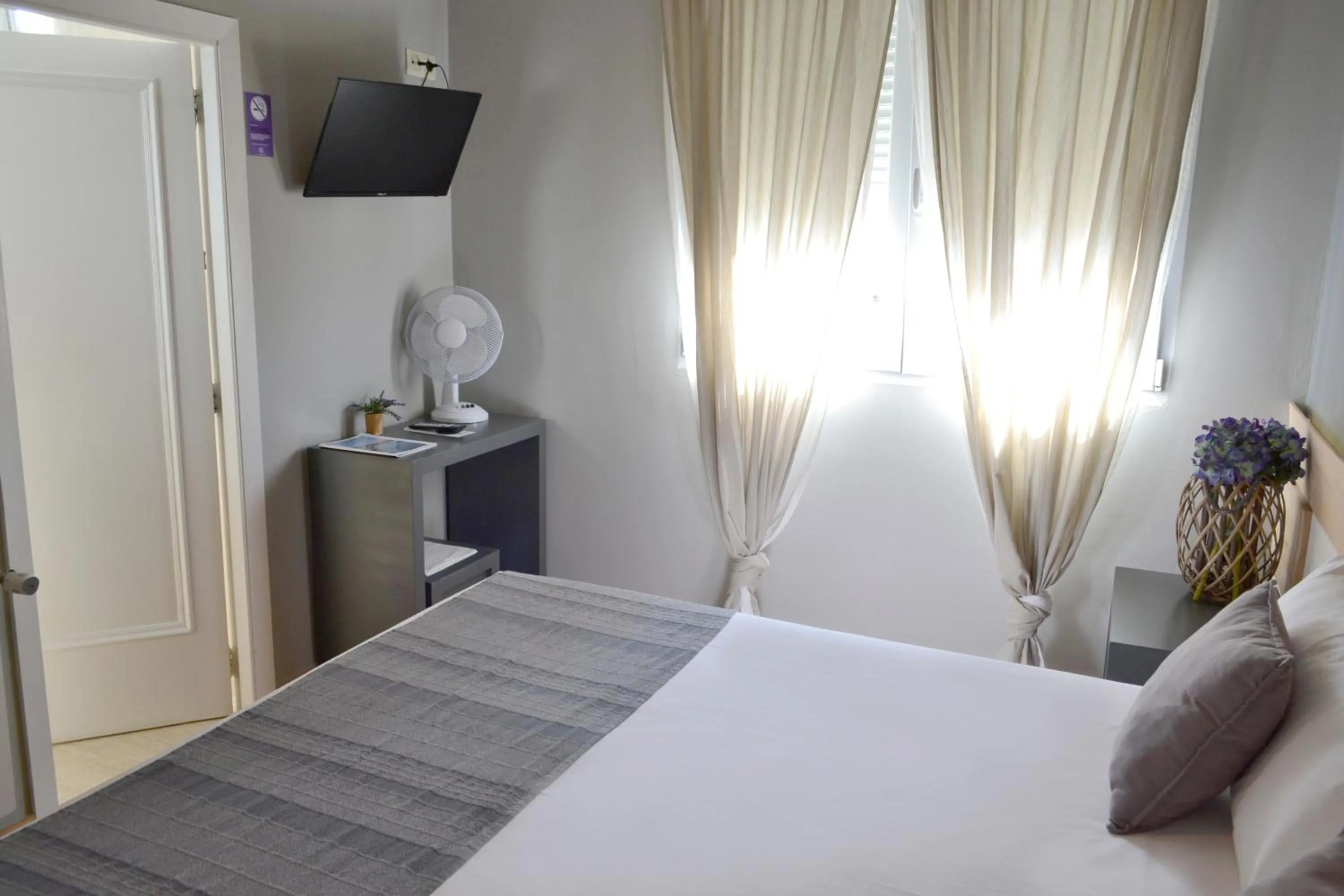 Bed in Hotel Alda Estación Vigo