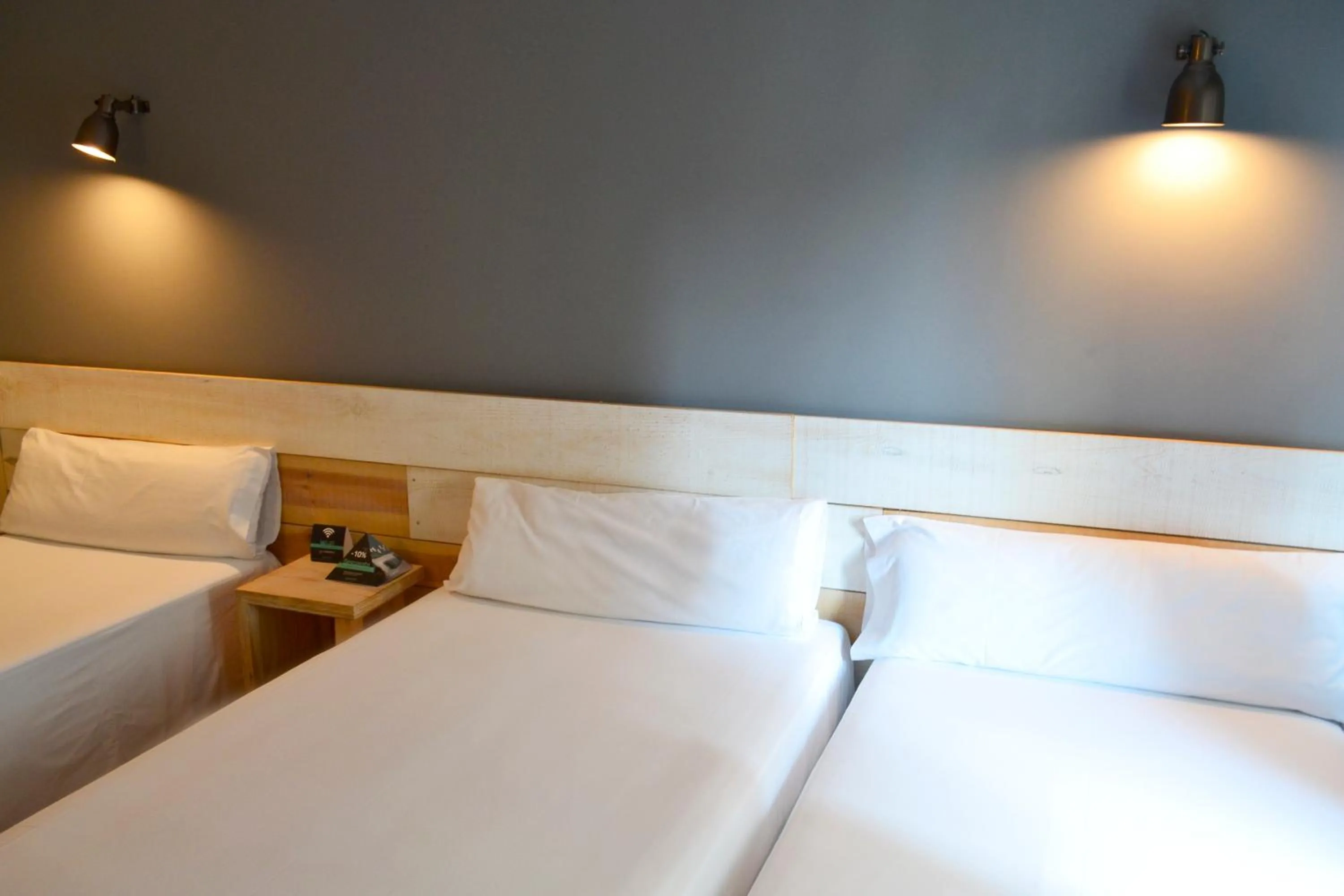 Bed in Hotel Alda Estación Vigo