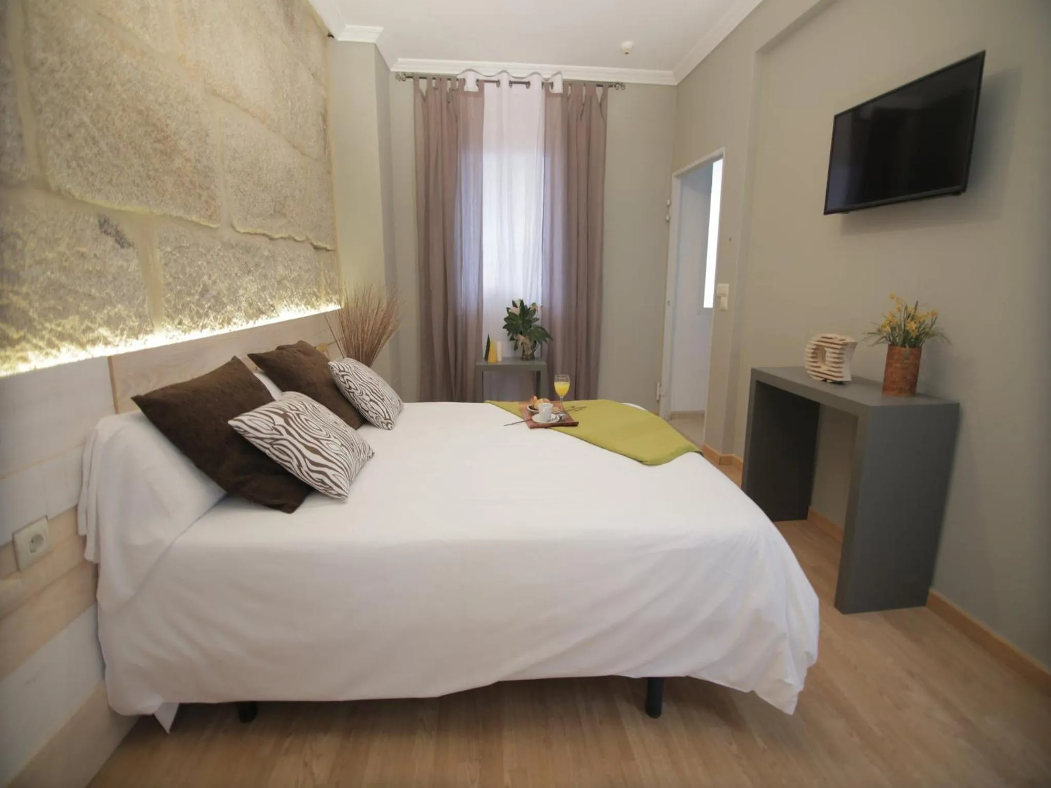 Bed in Hotel Alda Estación Vigo