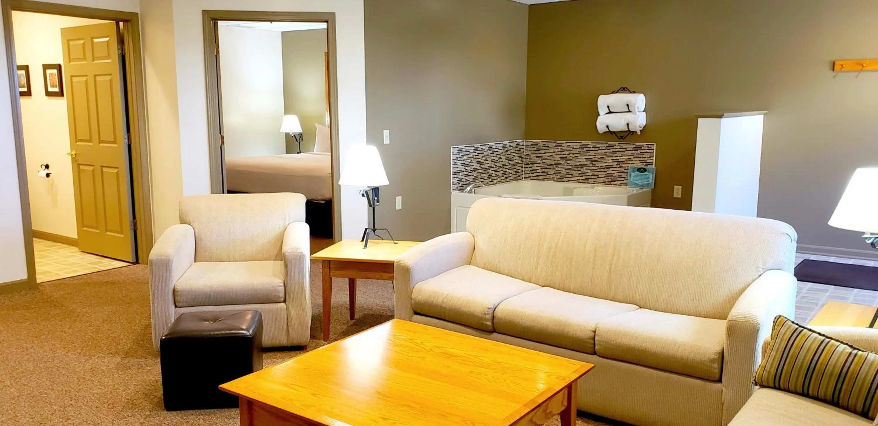 Hot Tub in Lodging on the Square