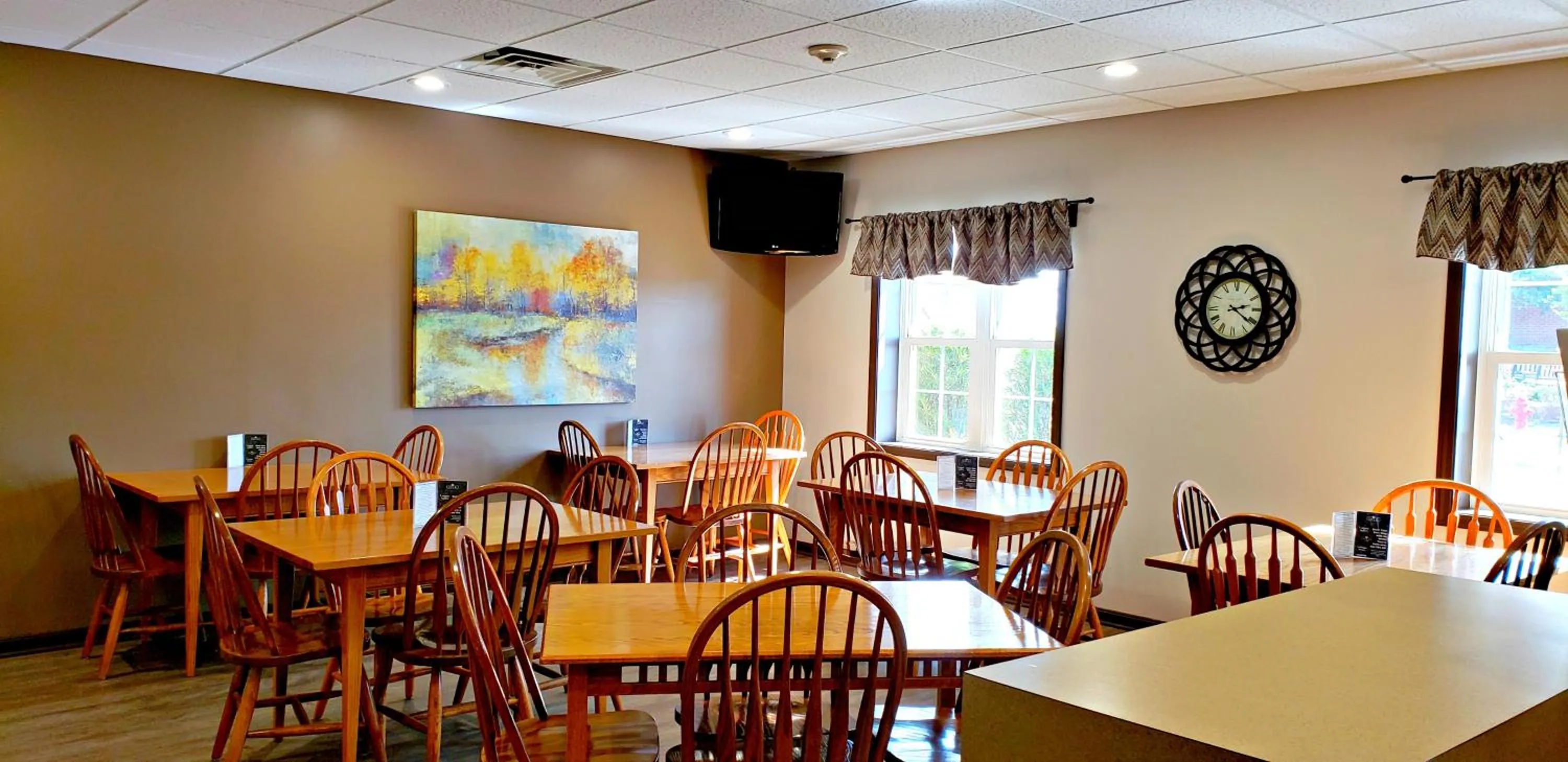 Communal lounge/ TV room in Lodging on the Square