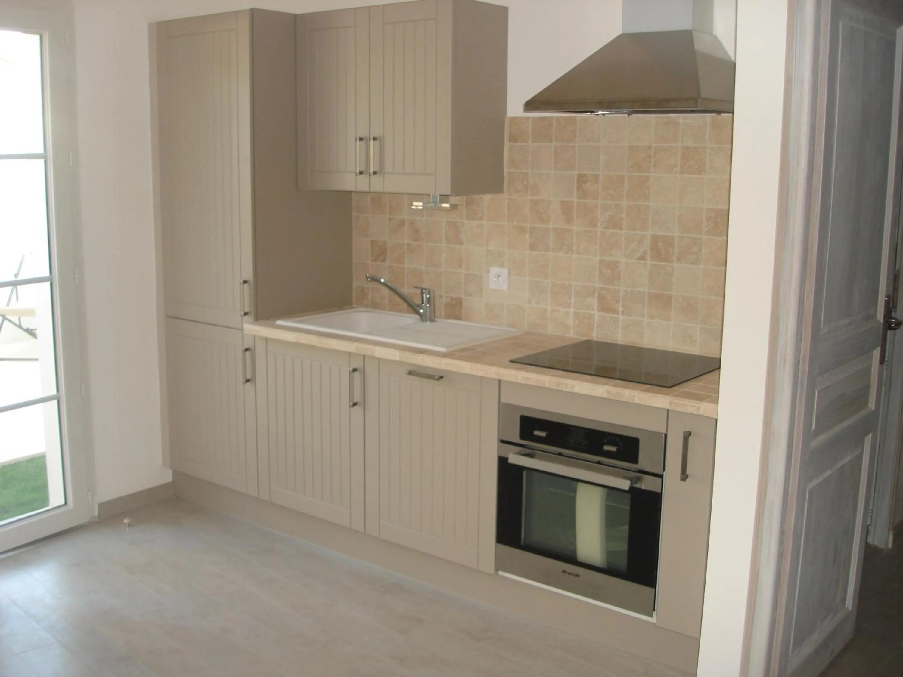Kitchen or kitchenette in Locations Ile de Ré