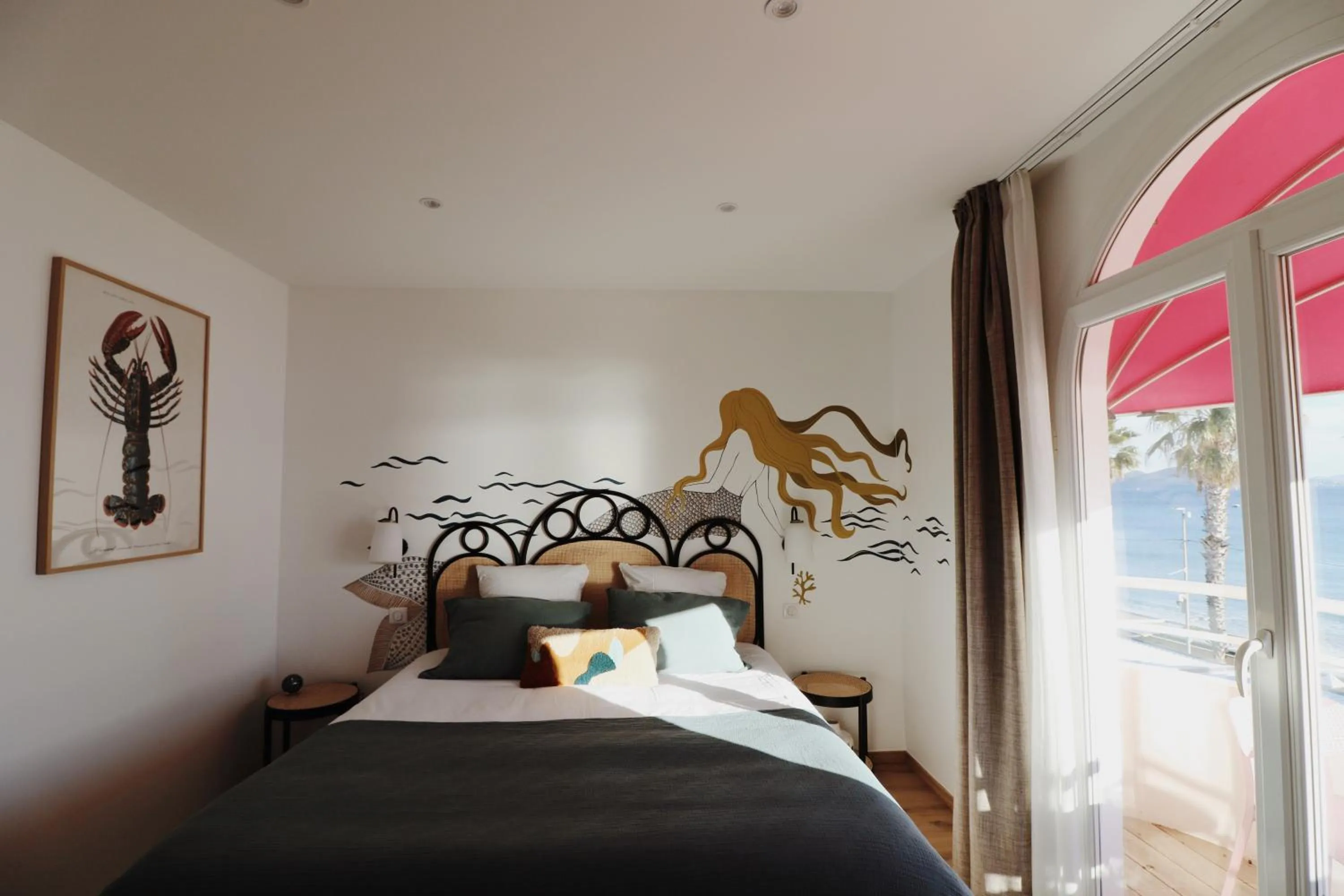 Bedroom, Bed in Le Rose Thé